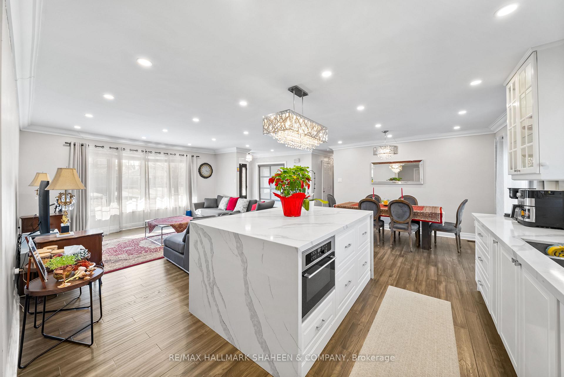 Photo 18 of 89 Howard Road, Newmarket, Huron Heights-Leslie Valley — HOMEH
