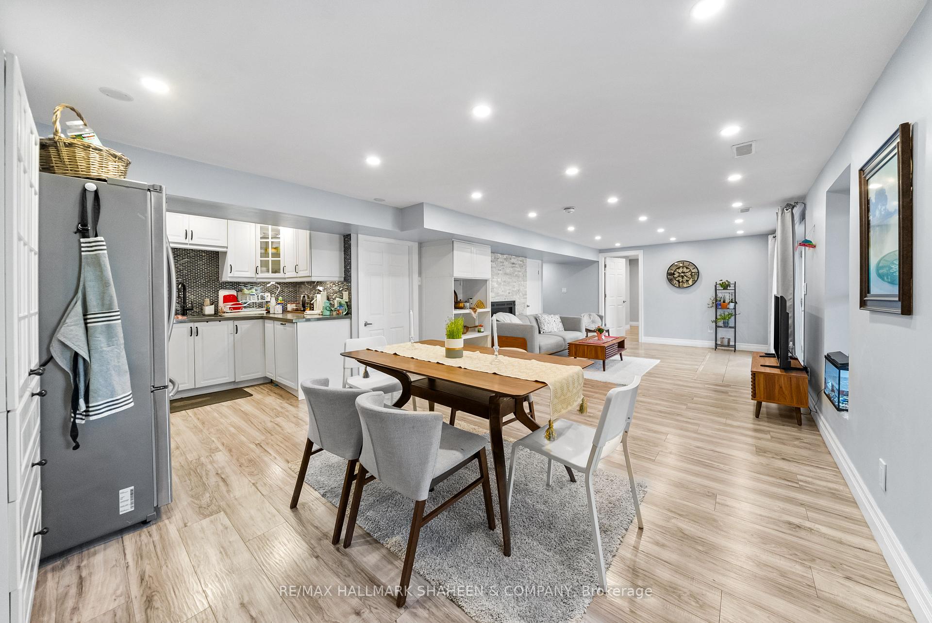 Photo 32 of 89 Howard Road, Newmarket, Huron Heights-Leslie Valley — HOMEH
