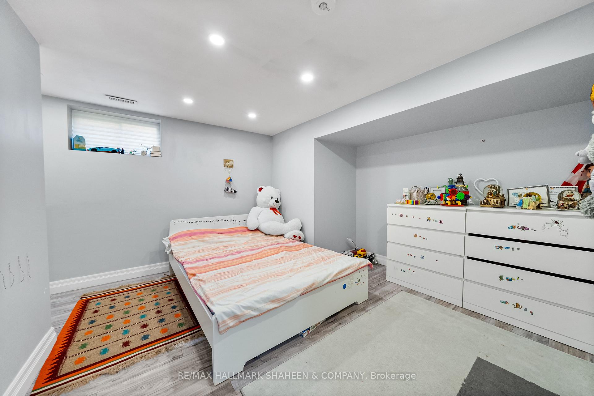 Photo 37 of 89 Howard Road, Newmarket, Huron Heights-Leslie Valley — HOMEH