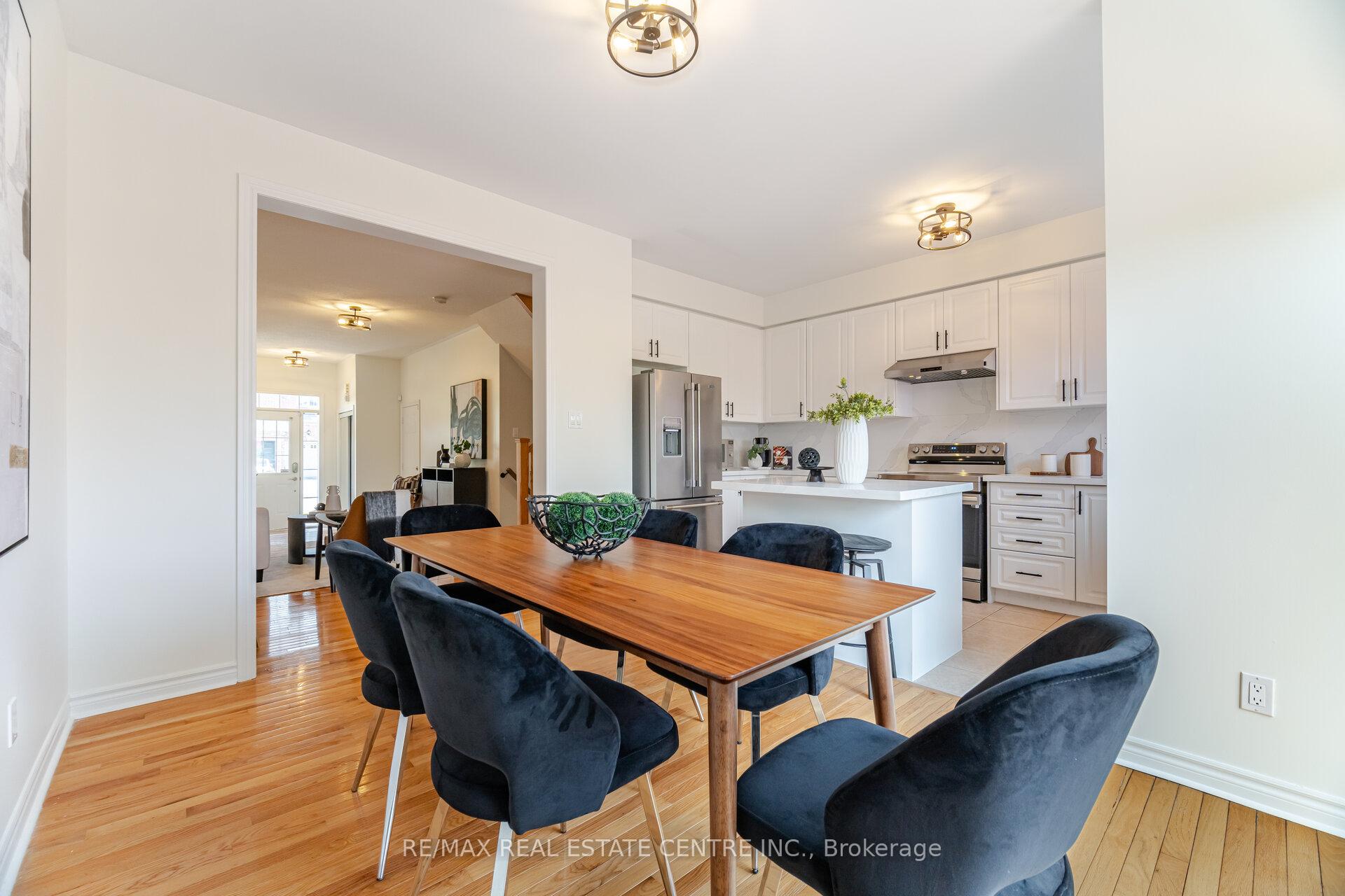 Photo 4 of 335 Hobbs Crescent, Milton, Clarke — HOMEH