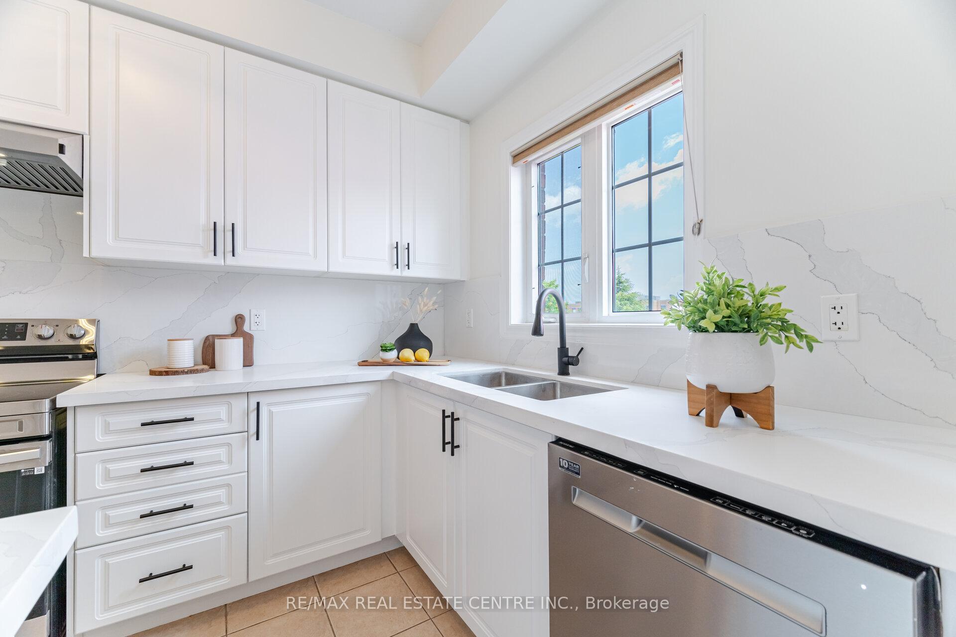 Photo 16 of 335 Hobbs Crescent, Milton, Clarke — HOMEH