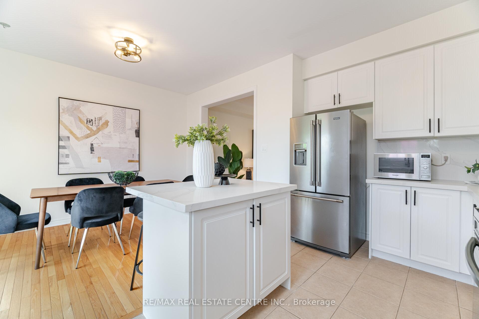 Photo 12 of 335 Hobbs Crescent, Milton, Clarke — HOMEH