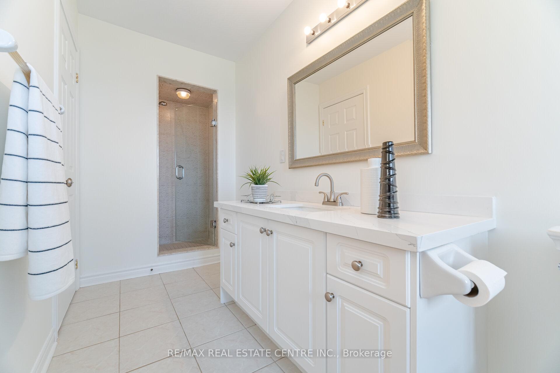 Photo 10 of 335 Hobbs Crescent, Milton, Clarke — HOMEH