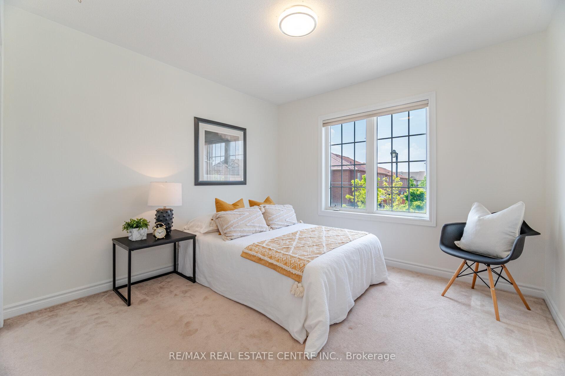 Photo 15 of 335 Hobbs Crescent, Milton, Clarke — HOMEH