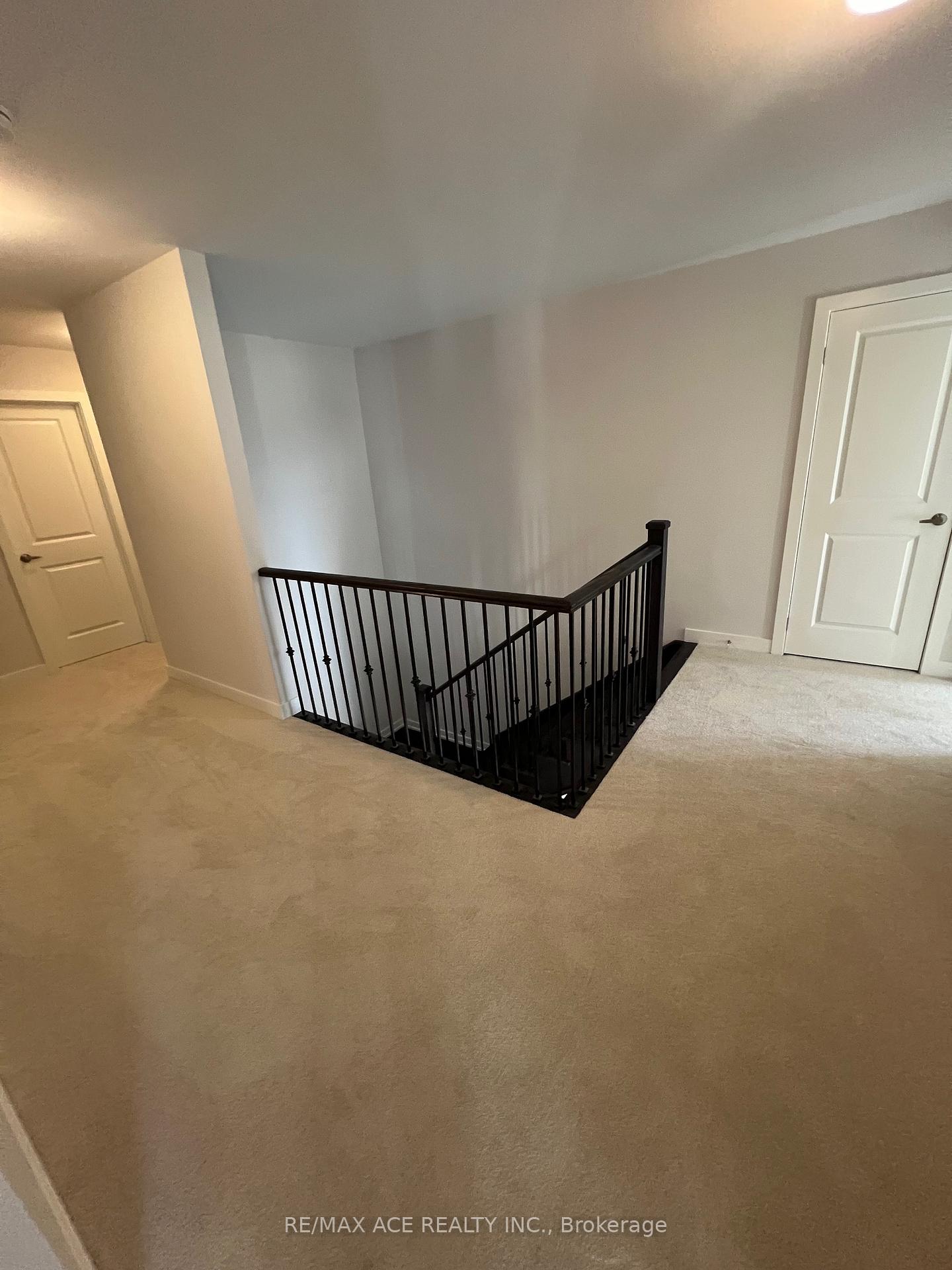 Photo 18 of 43 Tulip Crescent N, Norfolk, Simcoe — HOMEH