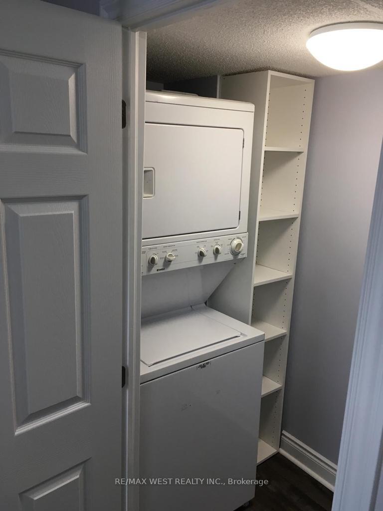 Photo 3 of 341 Hobbs Crescent, Milton, Clarke — HOMEH