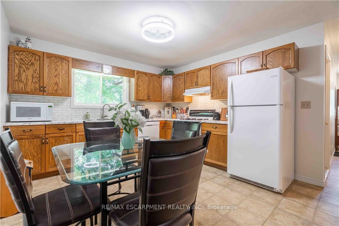 Photo 10 of 36 Silver Lake Drive, Norfolk, Port Dover — HOMEH