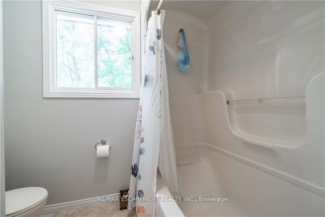Photo 19 of 36 Silver Lake Drive, Norfolk, Port Dover — HOMEH
