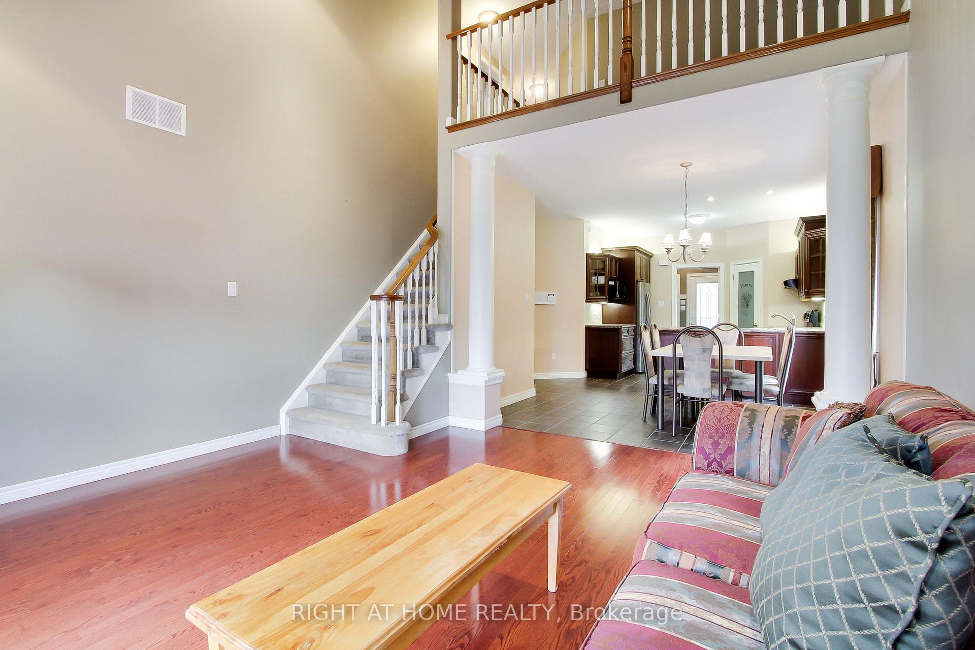 Photo 15 of 30 Essa Road, New Tecumseth, Alliston — HOMEH