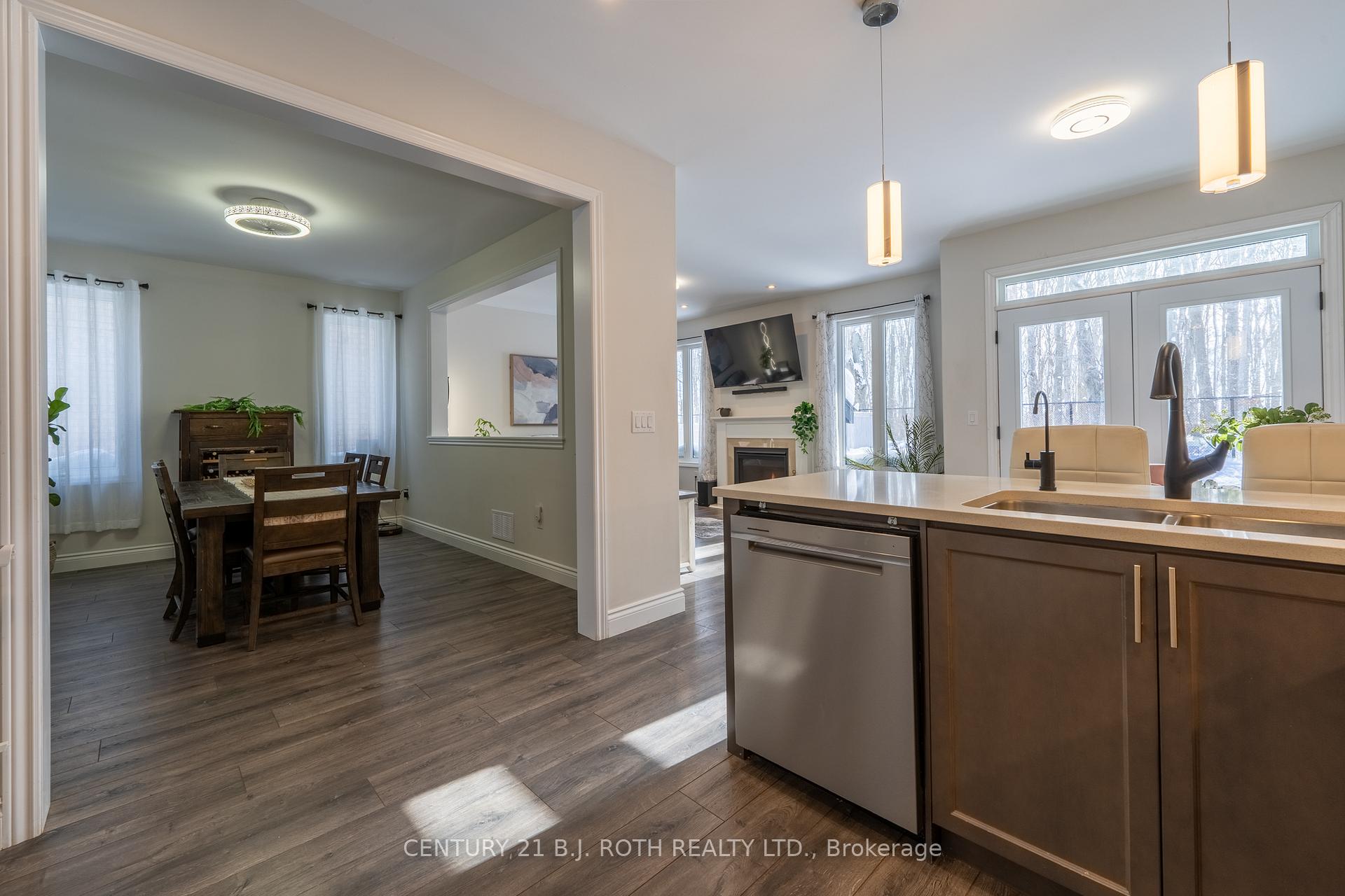 Photo 6 of 27 Atlantis Drive, Orillia — HOMEH