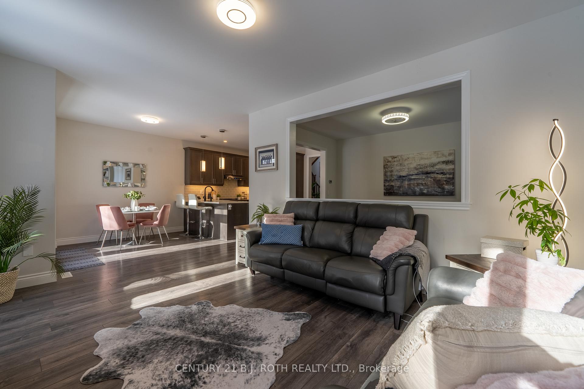 Photo 11 of 27 Atlantis Drive, Orillia — HOMEH
