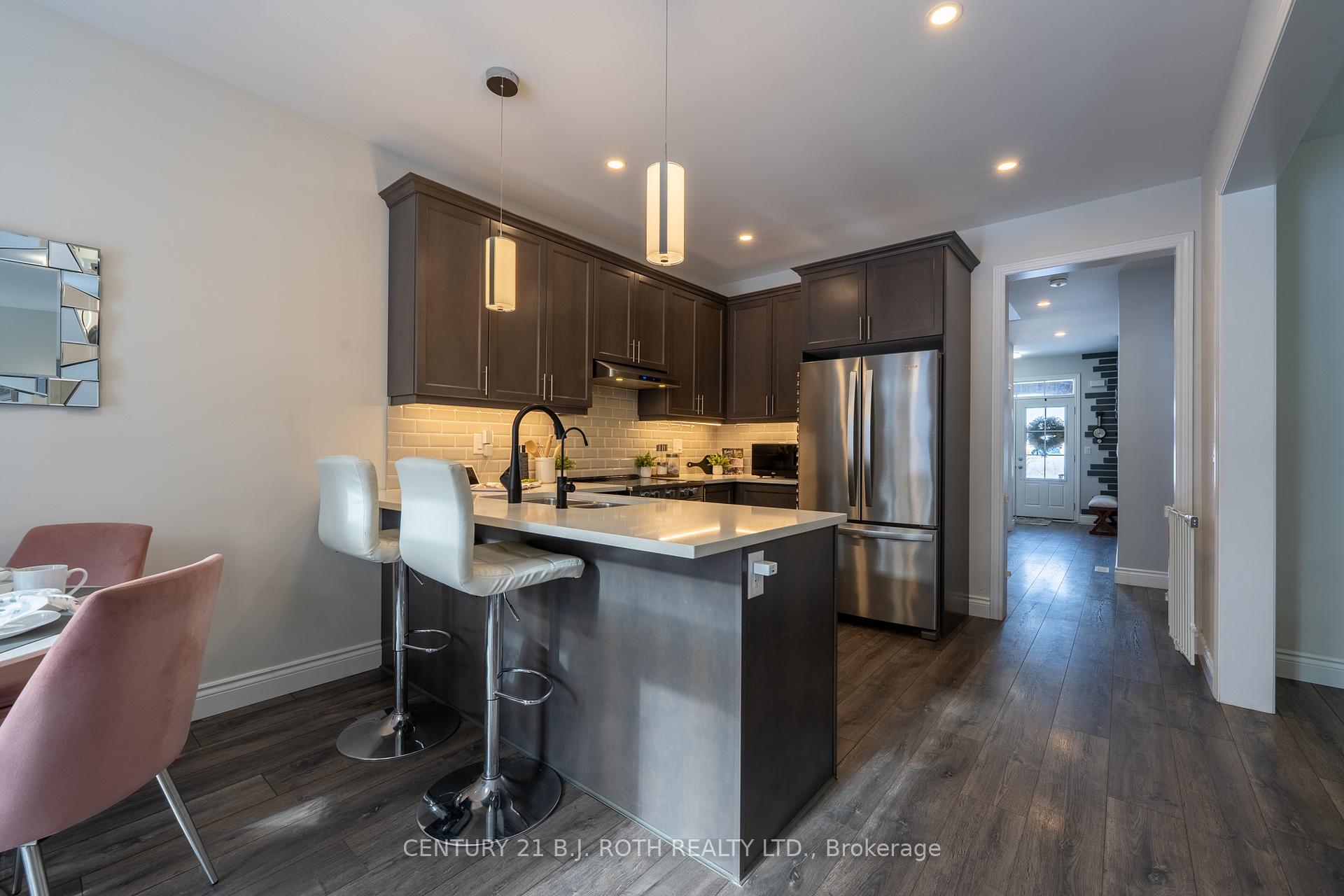 Photo 12 of 27 Atlantis Drive, Orillia — HOMEH