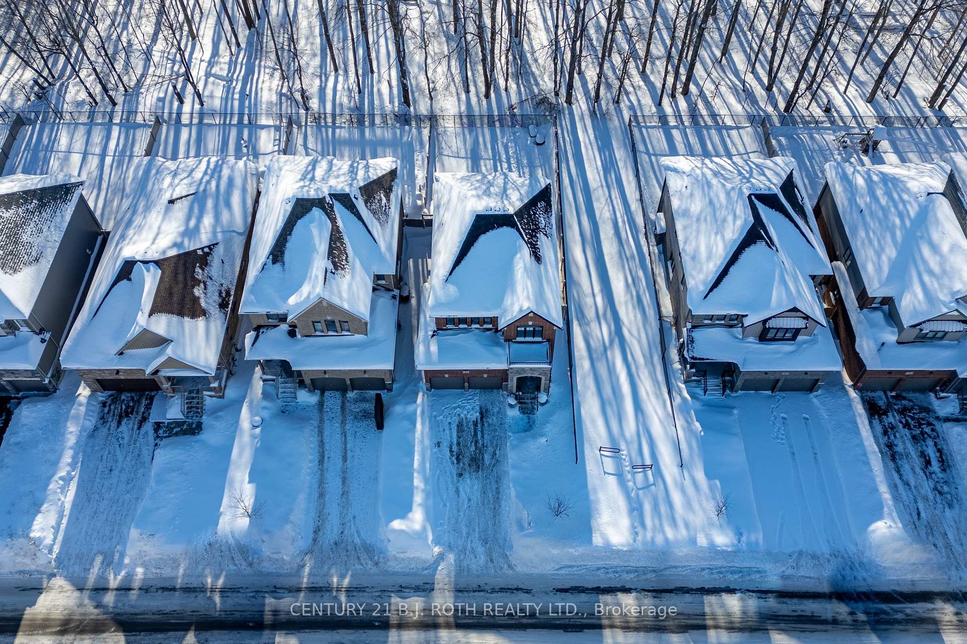 Photo 37 of 27 Atlantis Drive, Orillia — HOMEH