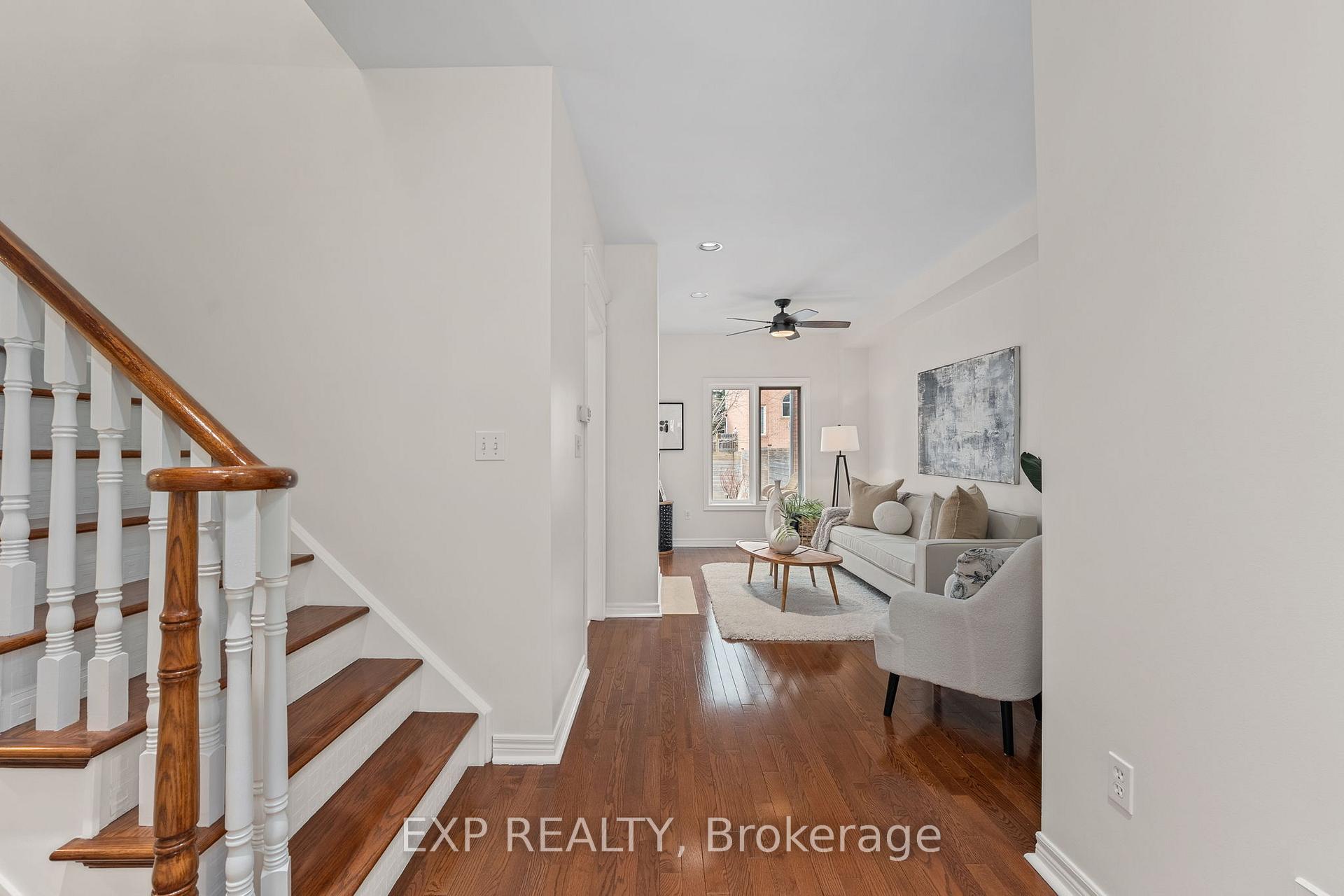 Photo 7 of 244 Denise Circle, Newmarket, Summerhill Estates — HOMEH