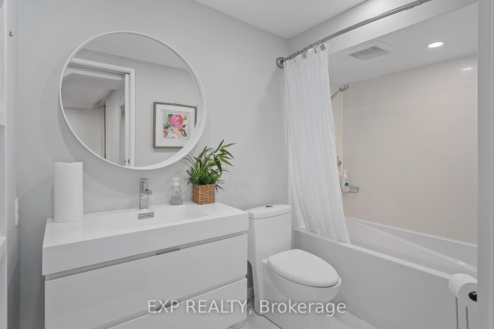 Photo 30 of 244 Denise Circle, Newmarket, Summerhill Estates — HOMEH