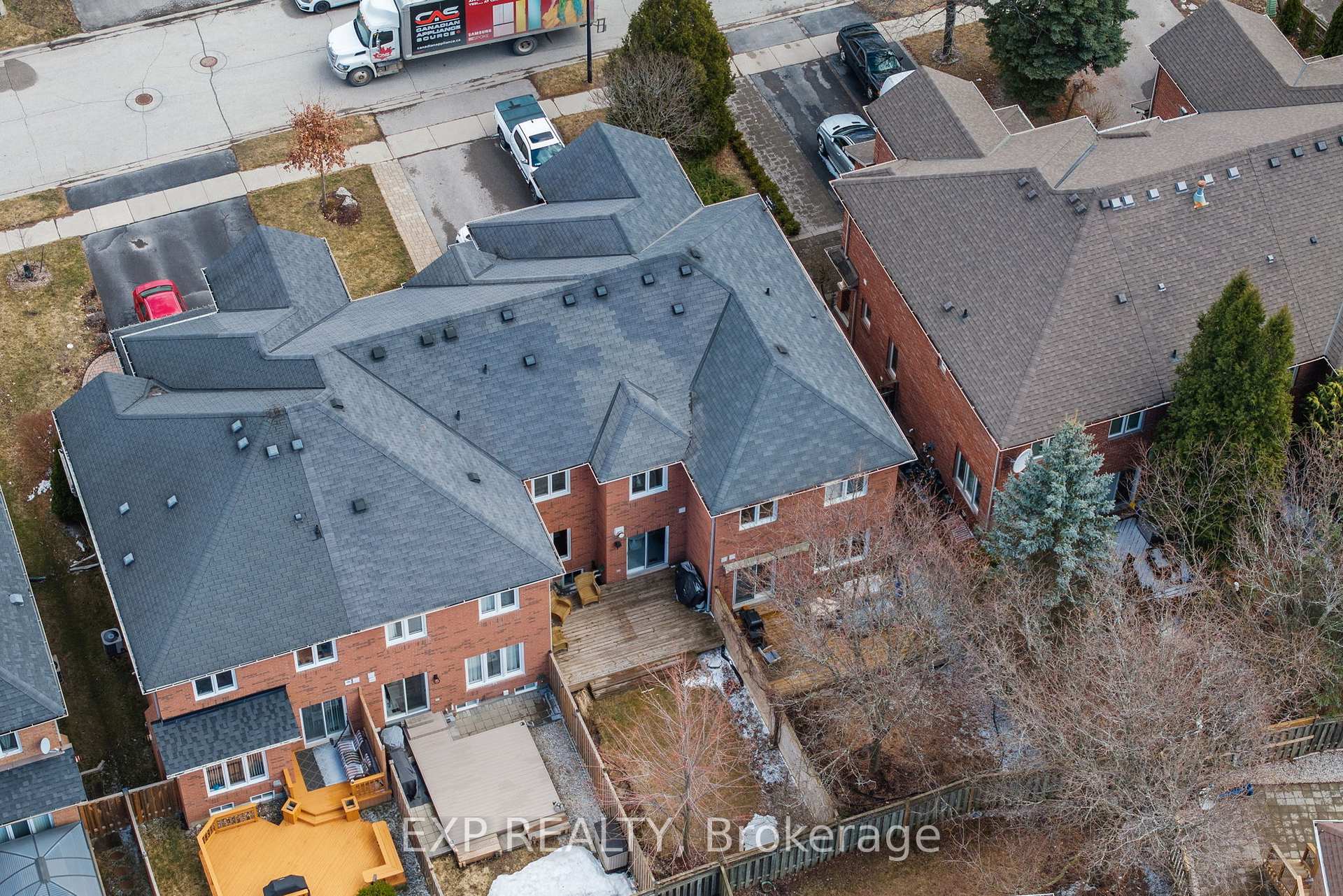 Photo 35 of 244 Denise Circle, Newmarket, Summerhill Estates — HOMEH