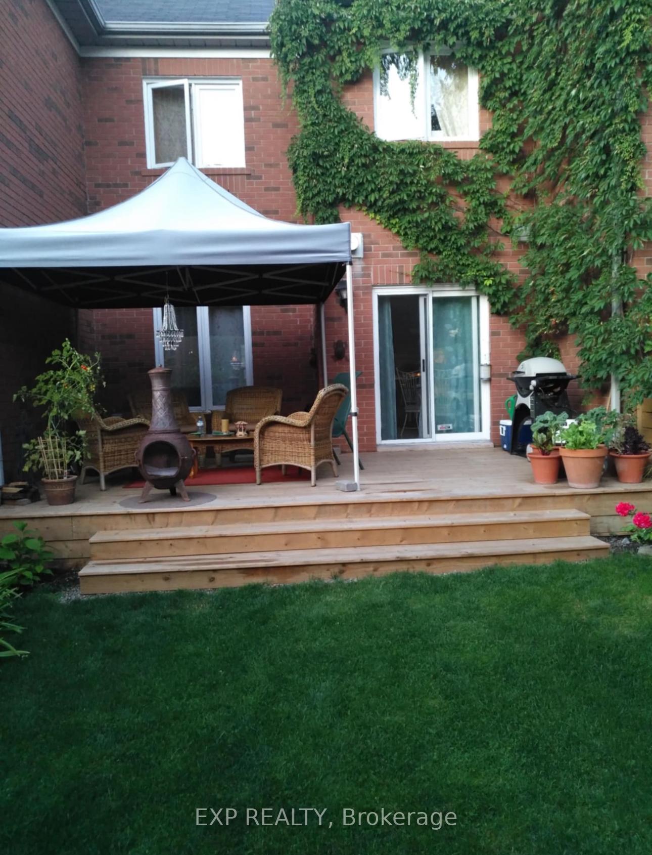 Photo 39 of 244 Denise Circle, Newmarket, Summerhill Estates — HOMEH