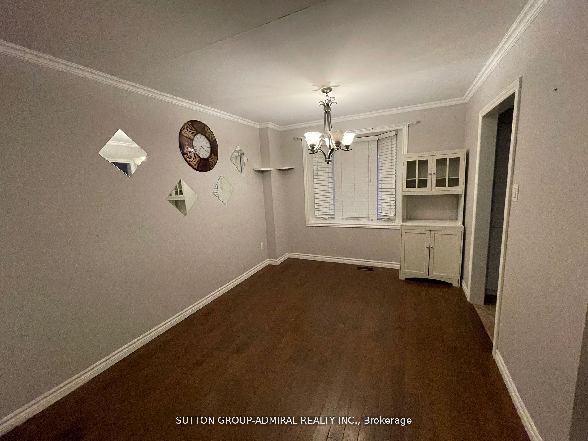 Photo 3 of 392 Terry Drive, Newmarket, Central Newmarket — HOMEH
