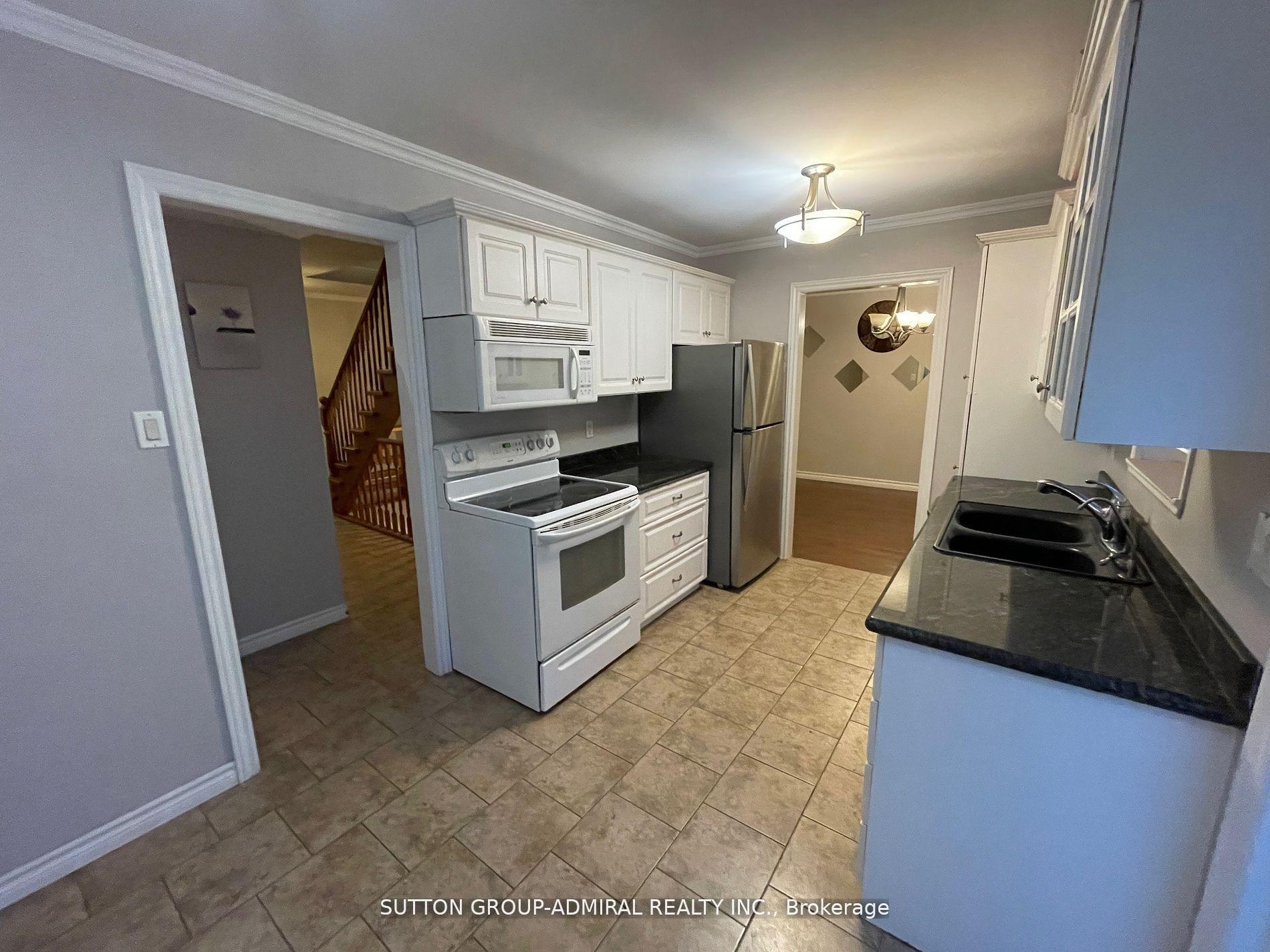 Photo 4 of 392 Terry Drive, Newmarket, Central Newmarket — HOMEH