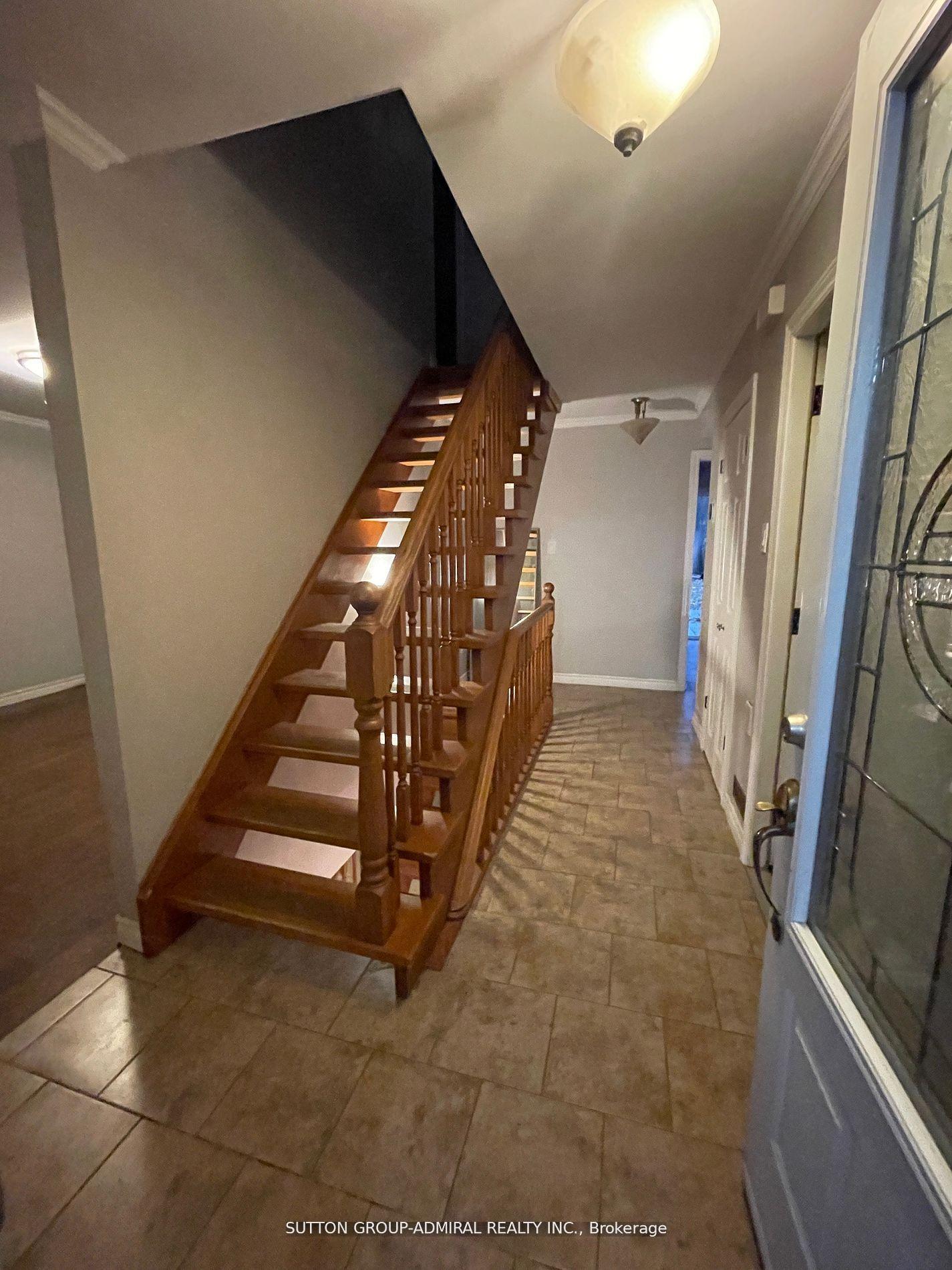 Photo 6 of 392 Terry Drive, Newmarket, Central Newmarket — HOMEH