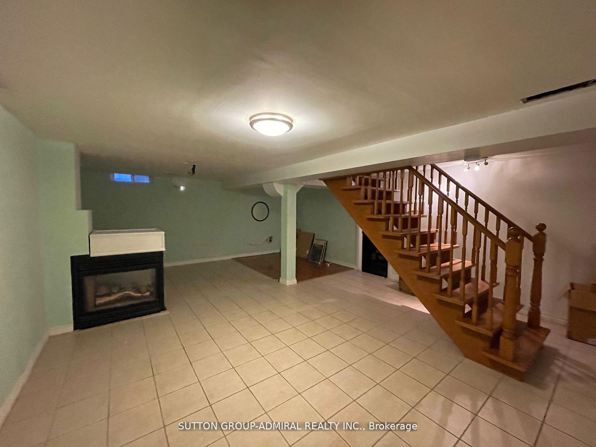 Photo 7 of 392 Terry Drive, Newmarket, Central Newmarket — HOMEH