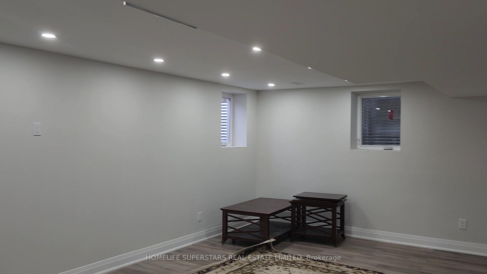Photo 5 of Unit Bsmt, 272 Chilver Heights, Milton, Ford — HOMEH