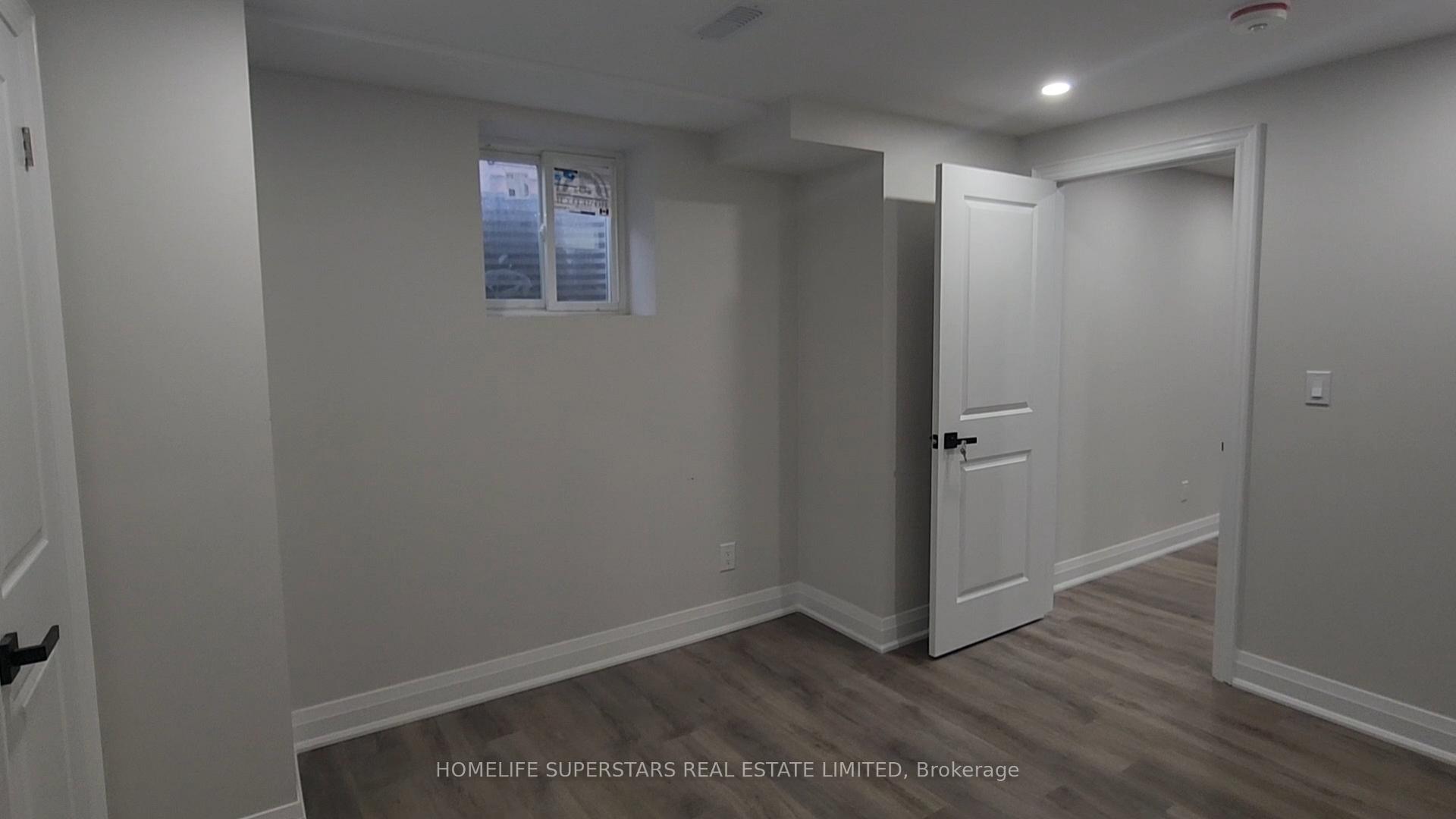 Photo 9 of Unit Bsmt, 272 Chilver Heights, Milton, Ford — HOMEH