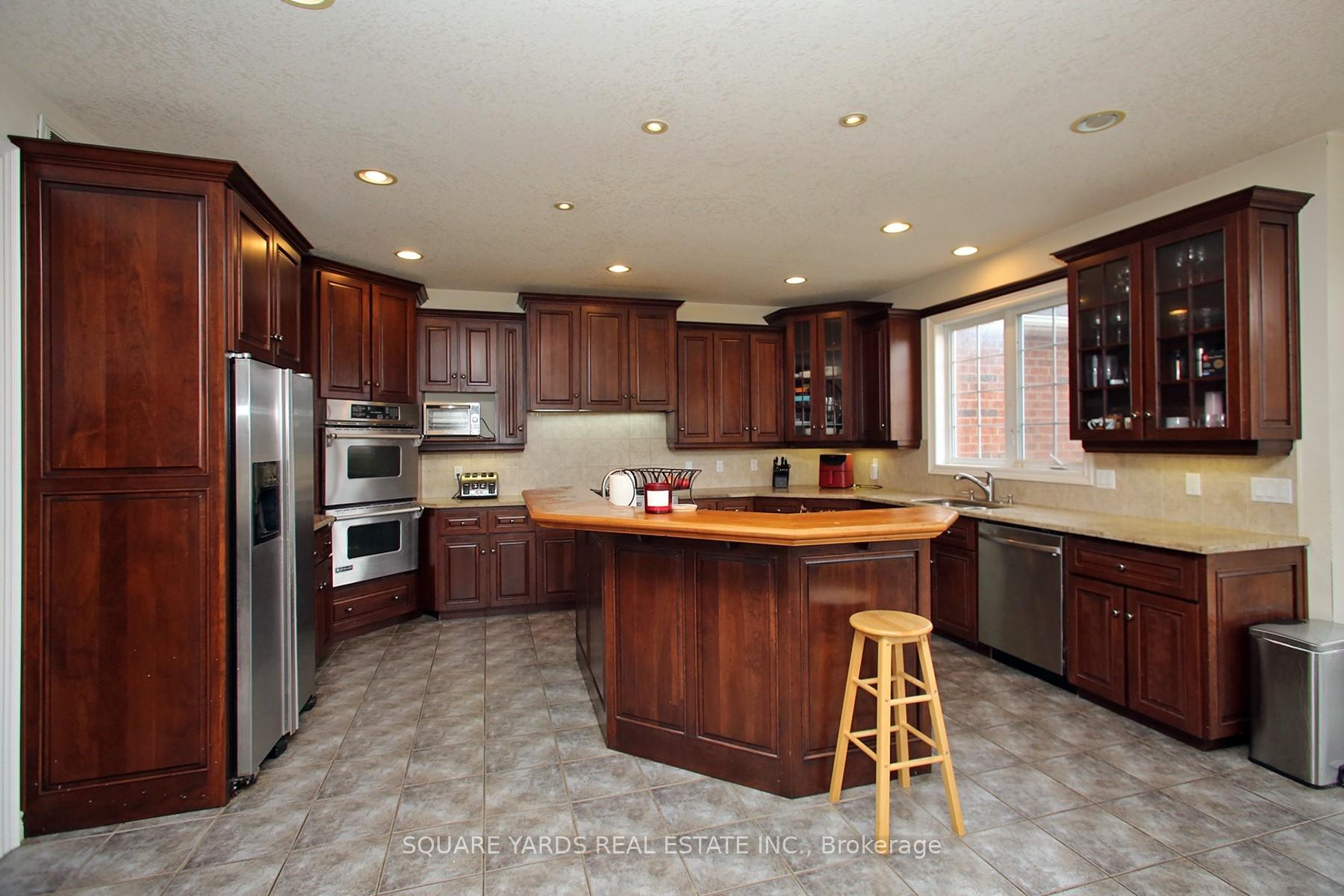 Photo 6 of 11015 Cedar Trail, Milton, Moffat — HOMEH
