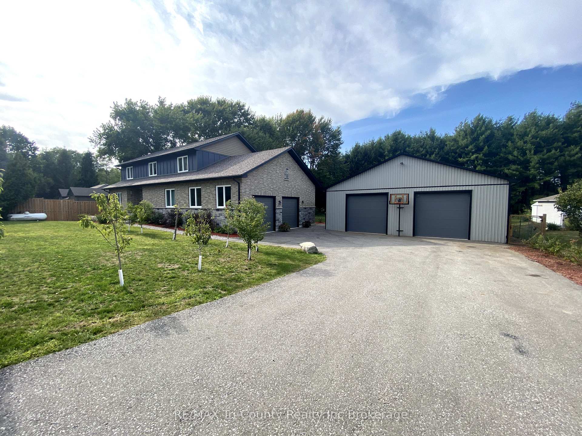 Photo 1 of 287 24 Highway W, Norfolk, Rural N. Walsingham — HOMEH