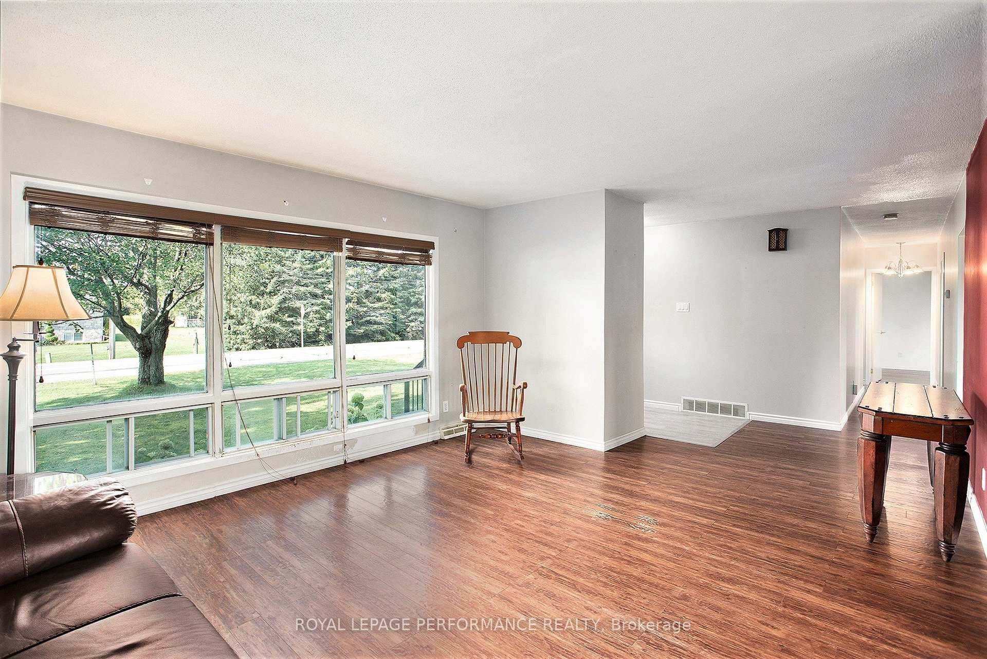 Photo 5 of 5803 Rockdale Road, Ottawa, Vars Village — HOMEH