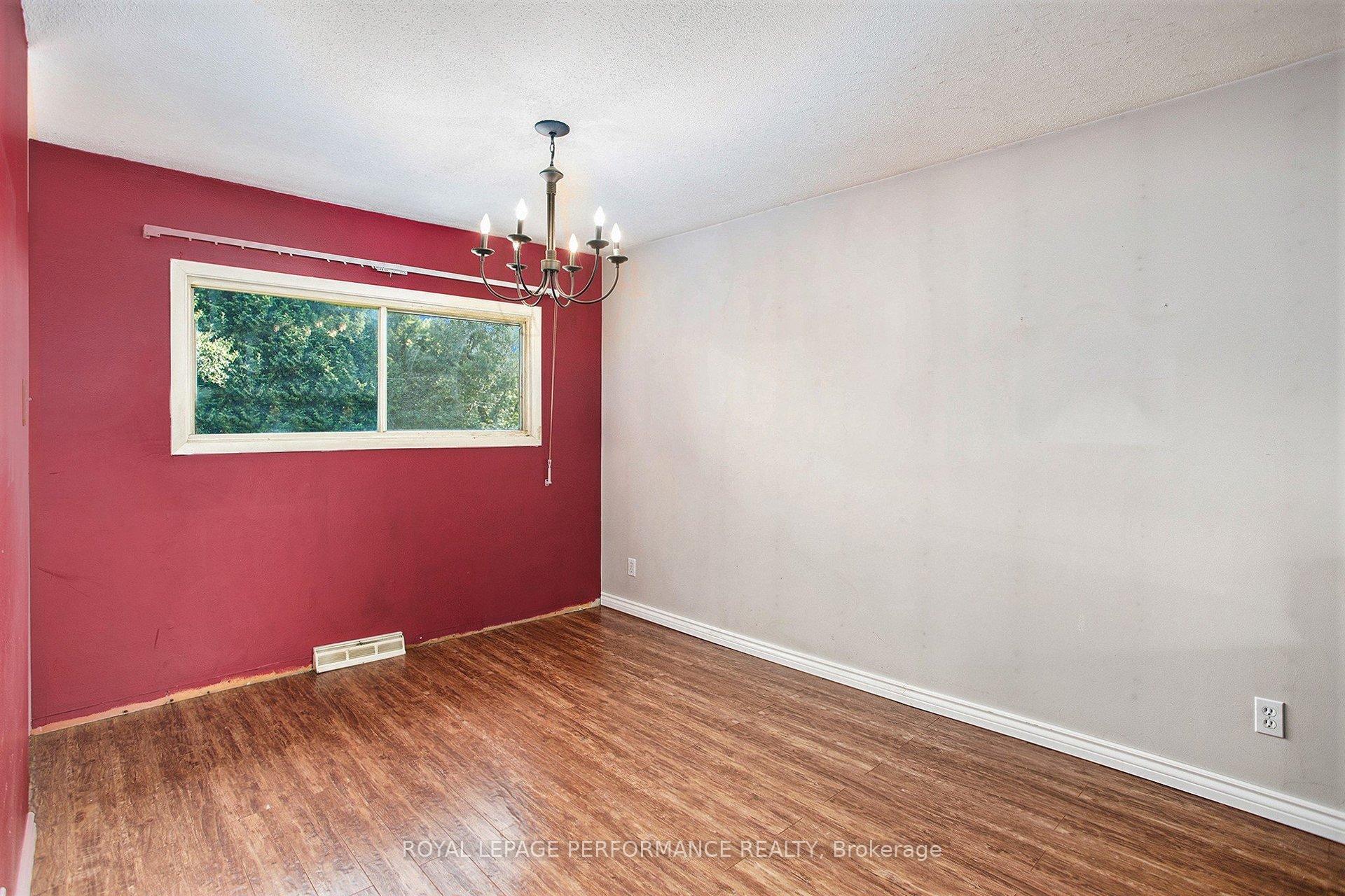 Photo 8 of 5803 Rockdale Road, Ottawa, Vars Village — HOMEH
