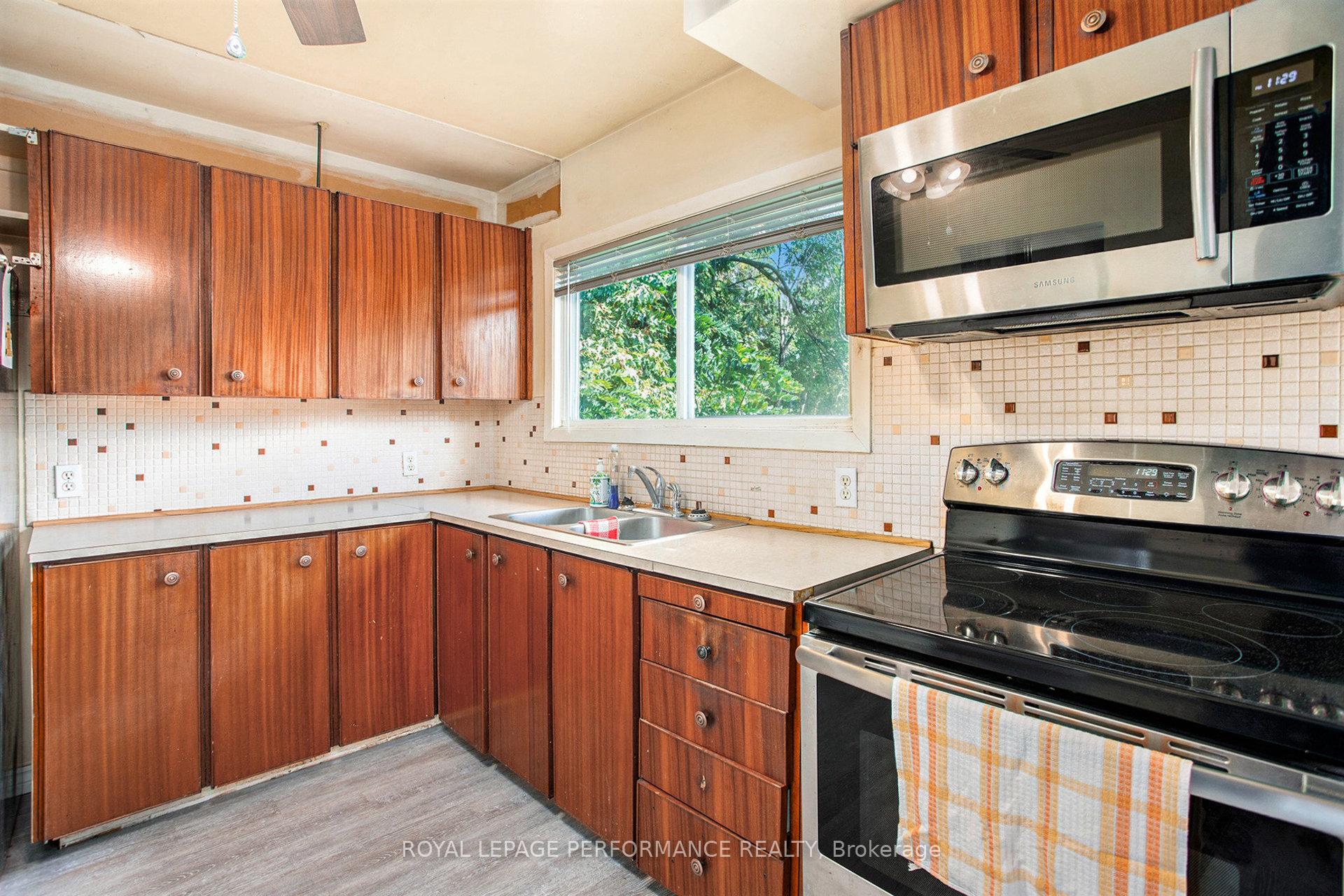 Photo 11 of 5803 Rockdale Road, Ottawa, Vars Village — HOMEH