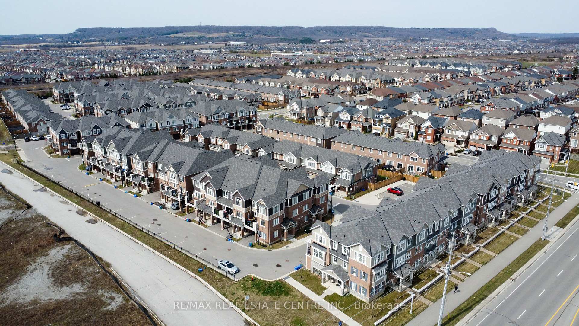 Photo 20 of Unit 164, 1000 Asleton Boulevard, Milton, Willmott — HOMEH