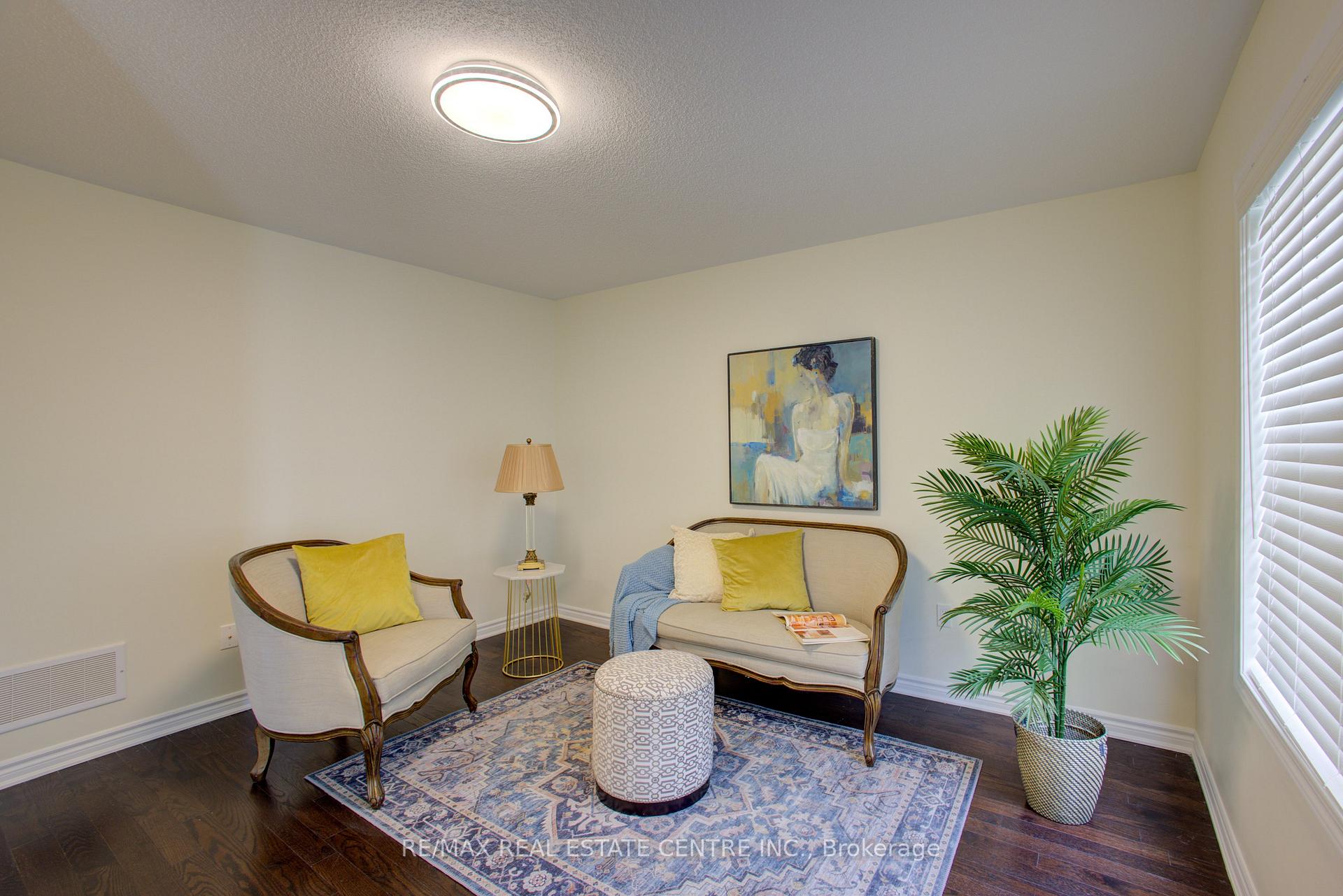 Photo 22 of Unit 164, 1000 Asleton Boulevard, Milton, Willmott — HOMEH