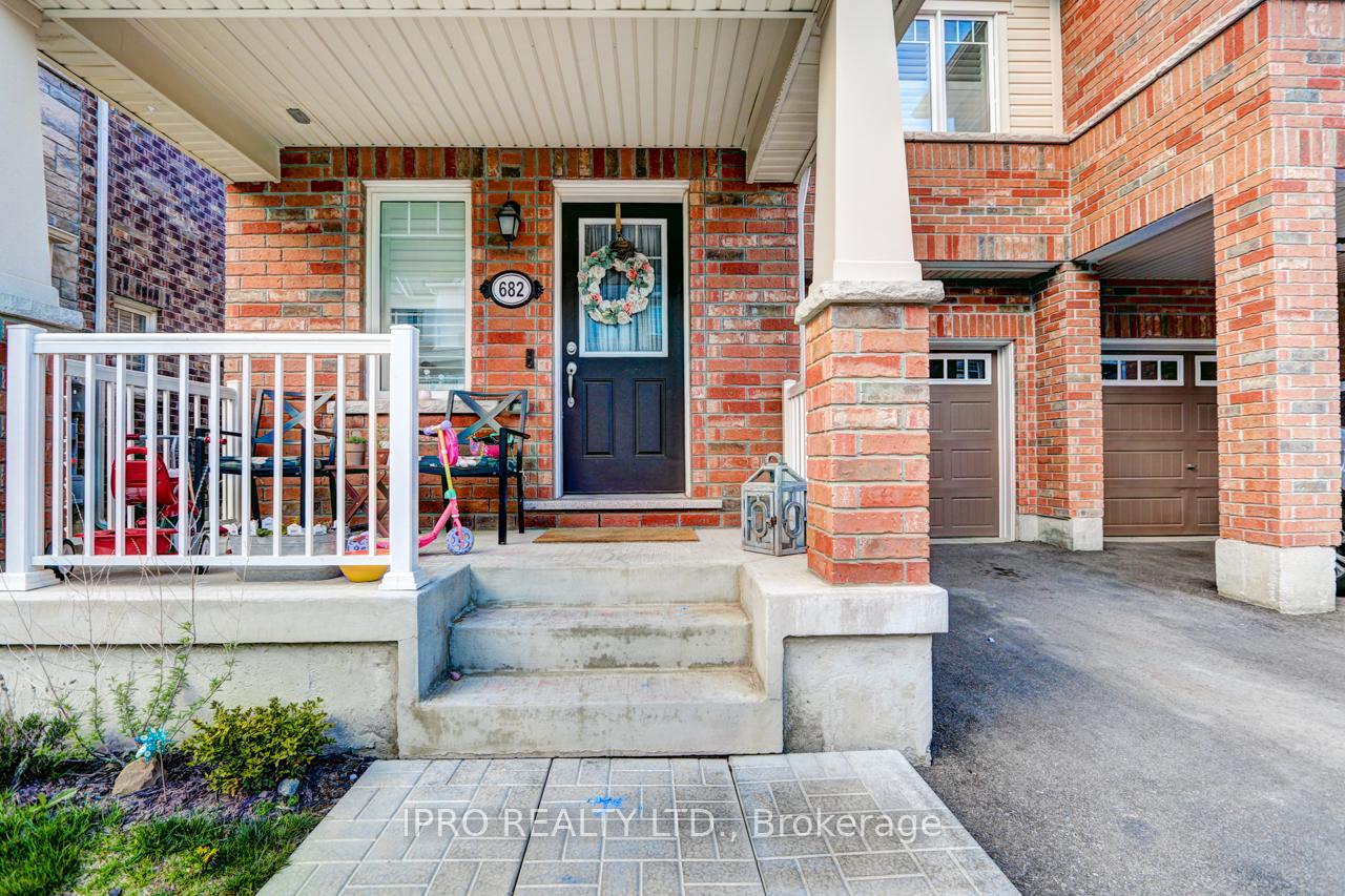 Photo 3 of 682 Laking Terrace, Milton, Clarke — HOMEH