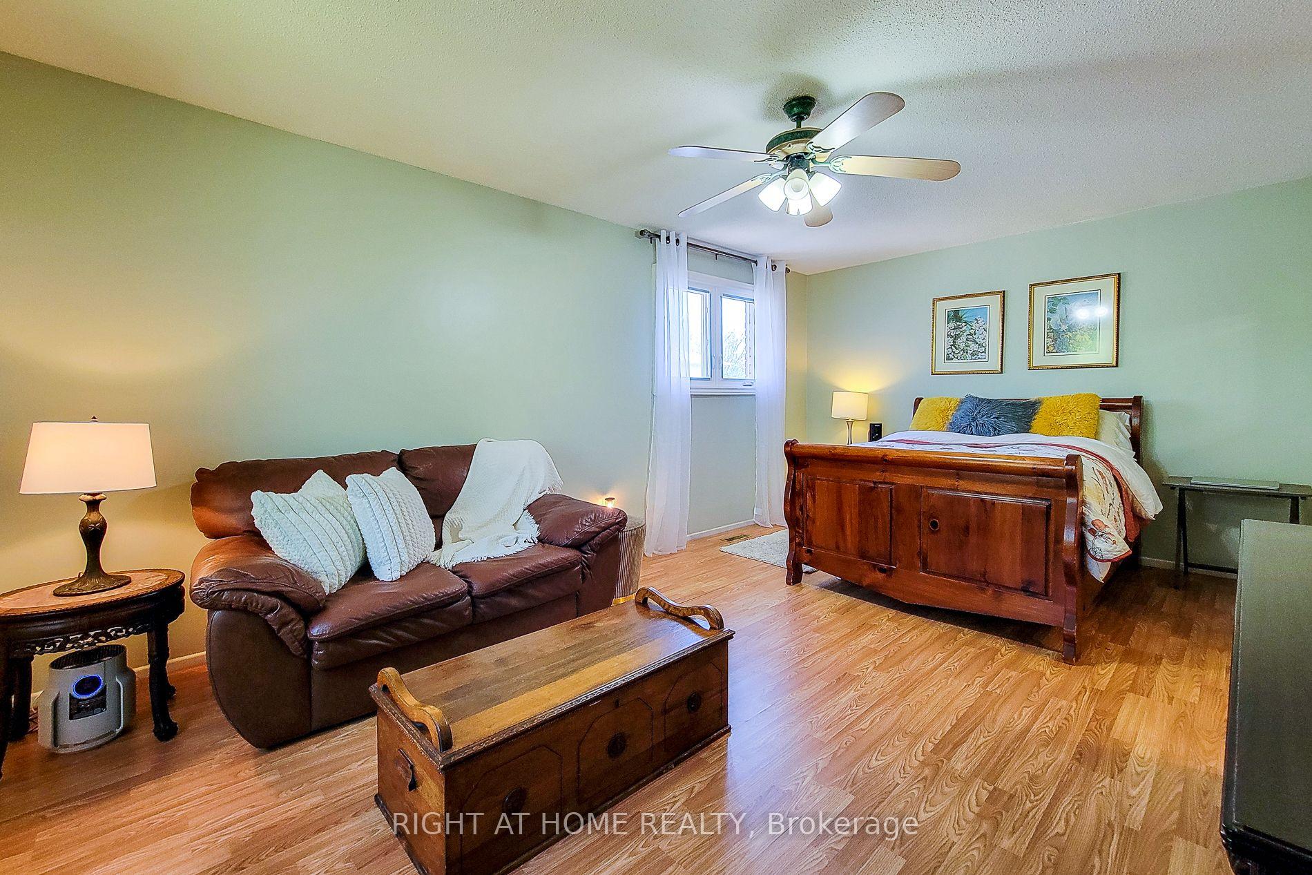 Photo 7 of 550 Hayward Crescent, Milton, Timberlea — HOMEH