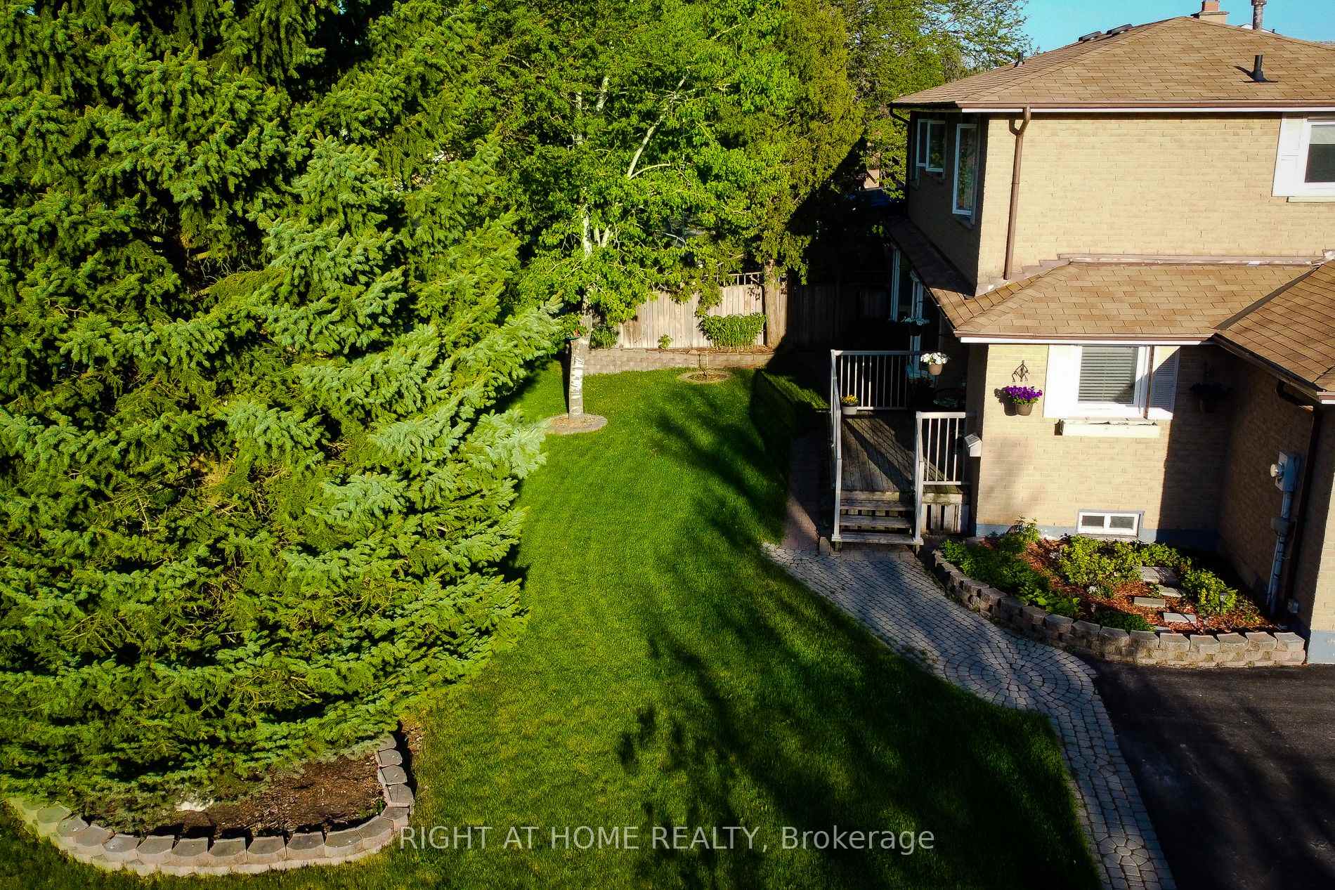 Photo 30 of 550 Hayward Crescent, Milton, Timberlea — HOMEH