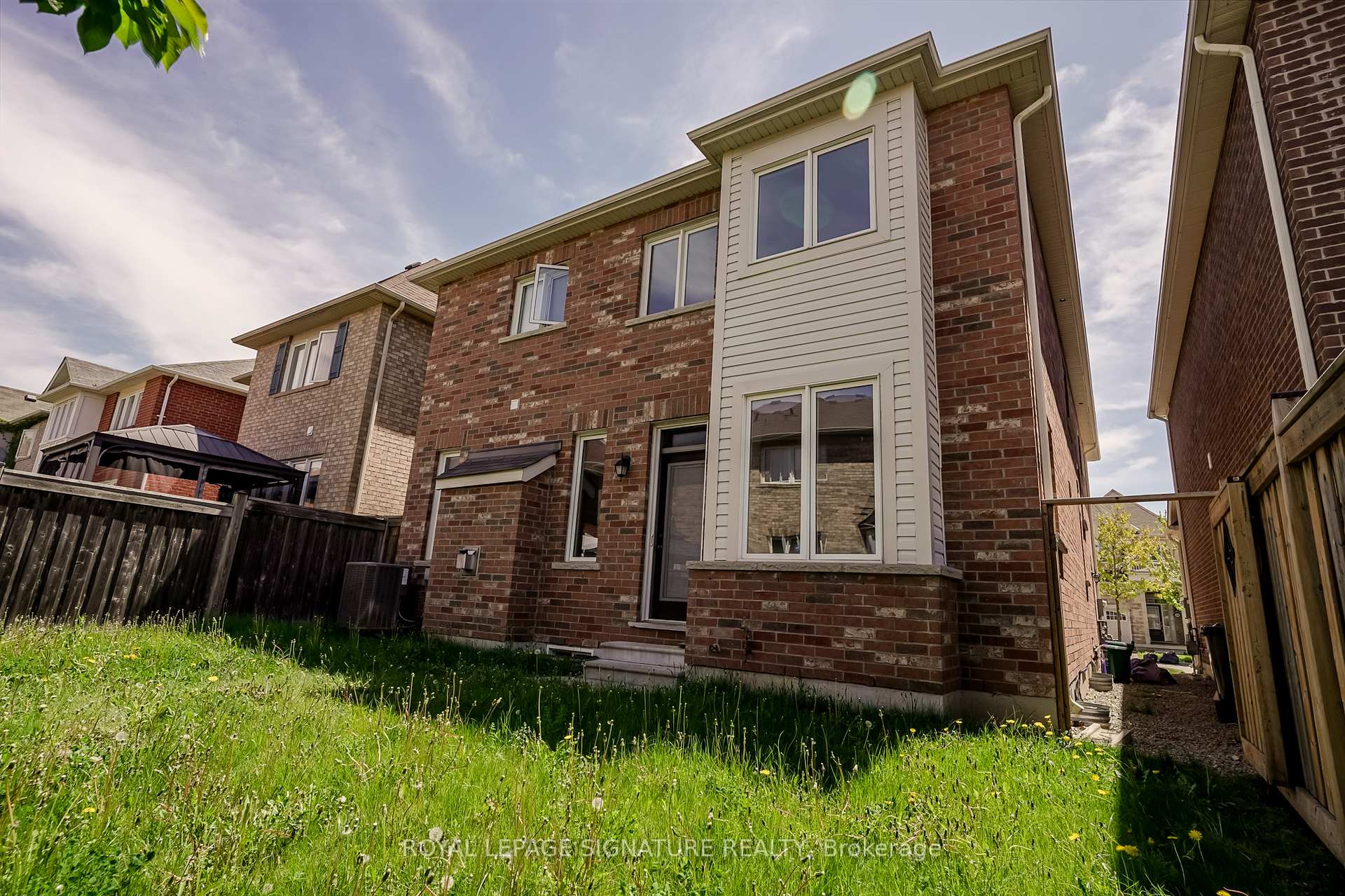 Photo 9 of 949 Kelman Court, Milton, Coates — HOMEH