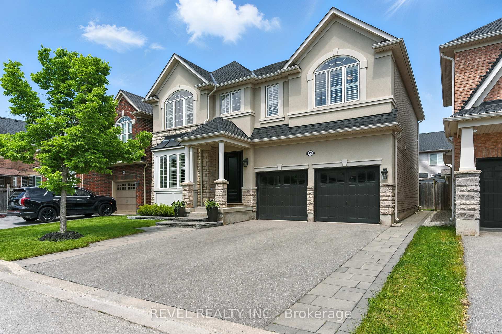 Photo 1 of 601 Brothers Crescent, Milton, Coates — HOMEH