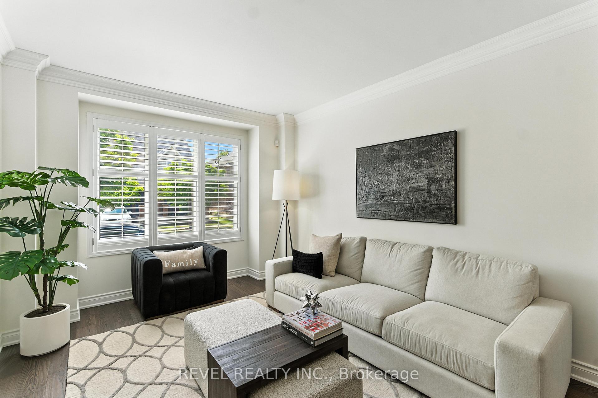 Photo 37 of 601 Brothers Crescent, Milton, Coates — HOMEH