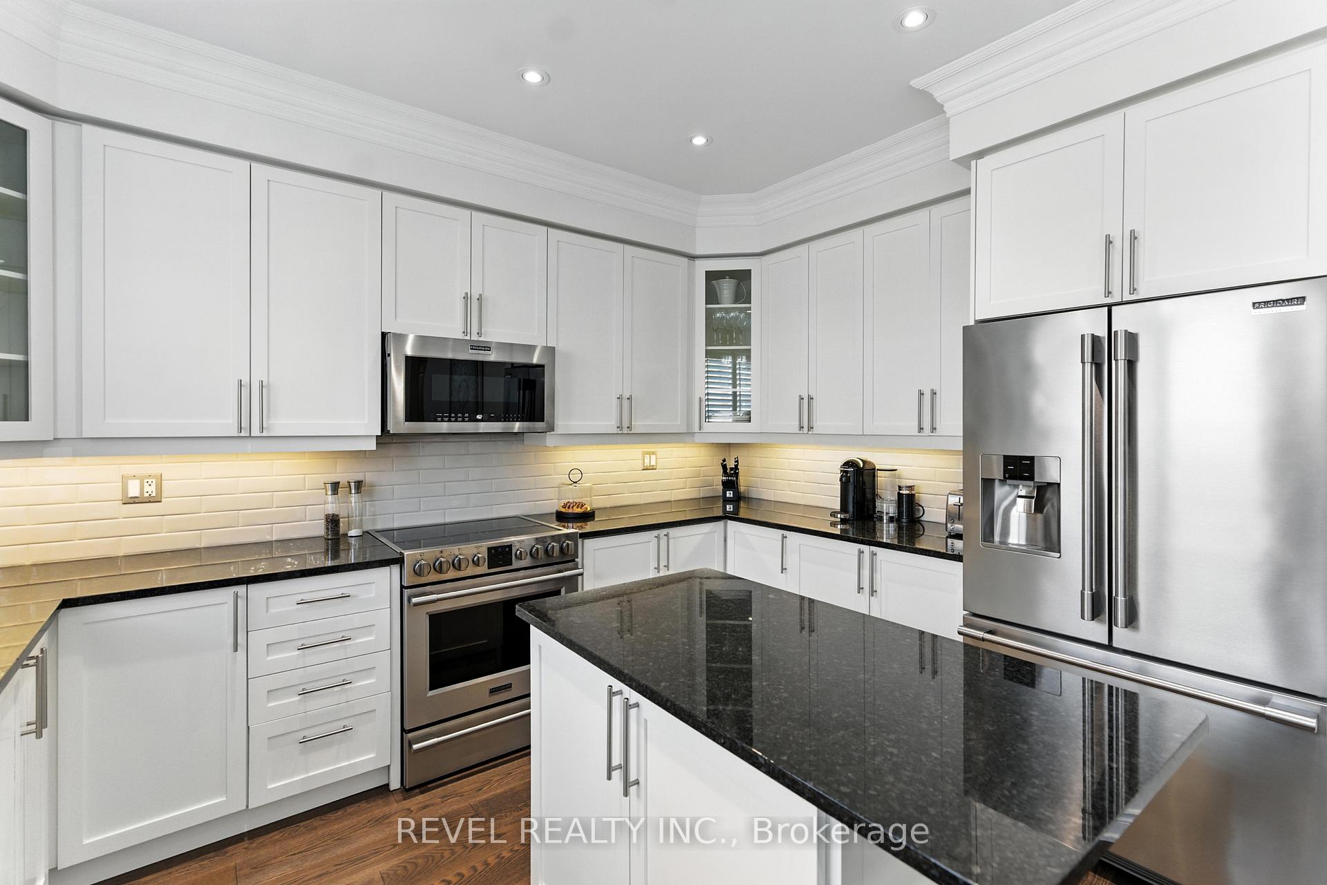 Photo 39 of 601 Brothers Crescent, Milton, Coates — HOMEH