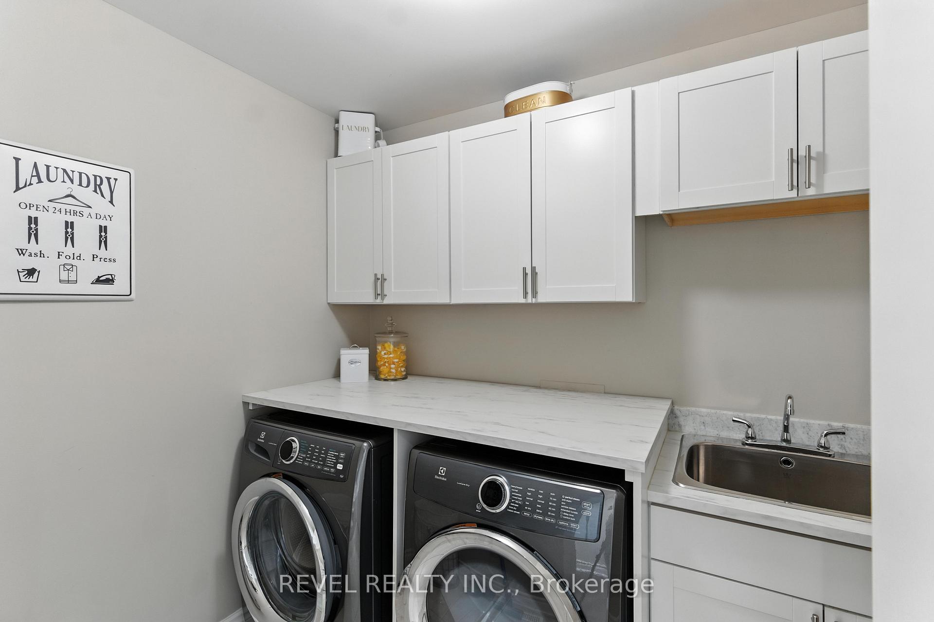Photo 13 of 601 Brothers Crescent, Milton, Coates — HOMEH