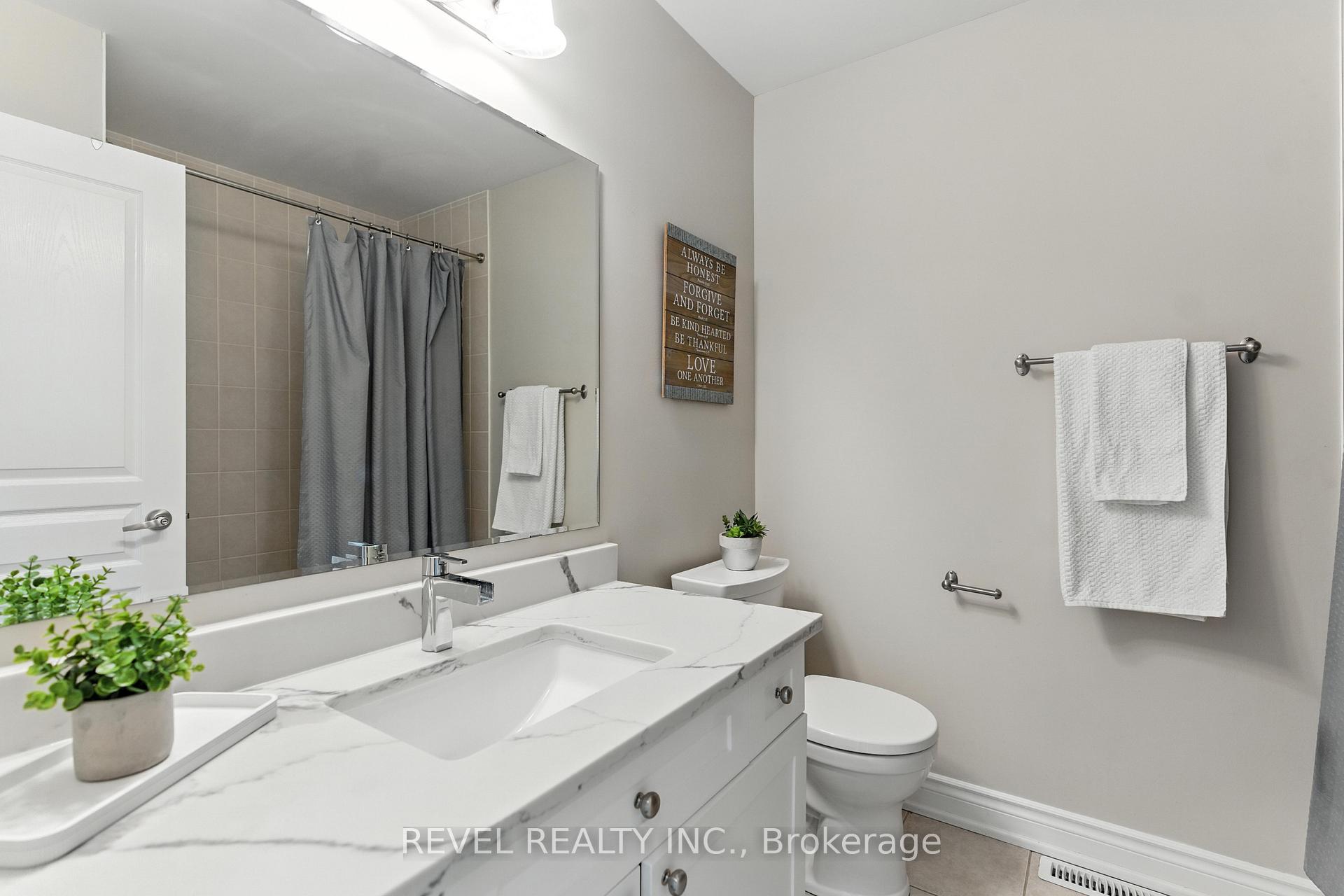 Photo 17 of 601 Brothers Crescent, Milton, Coates — HOMEH