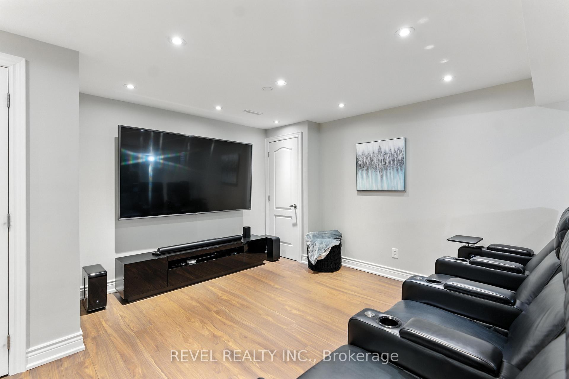 Photo 20 of 601 Brothers Crescent, Milton, Coates — HOMEH