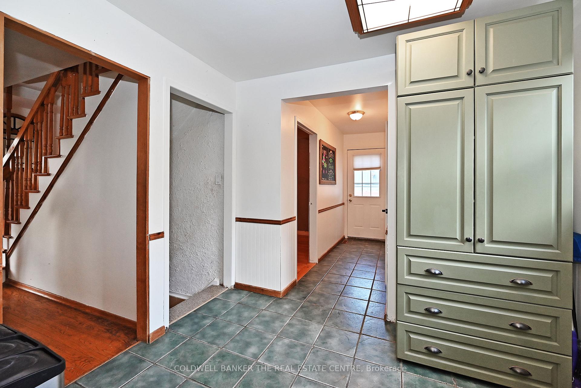 Photo 6 of 940 Wildwood Drive, Newmarket, Gorham-College Manor — HOMEH