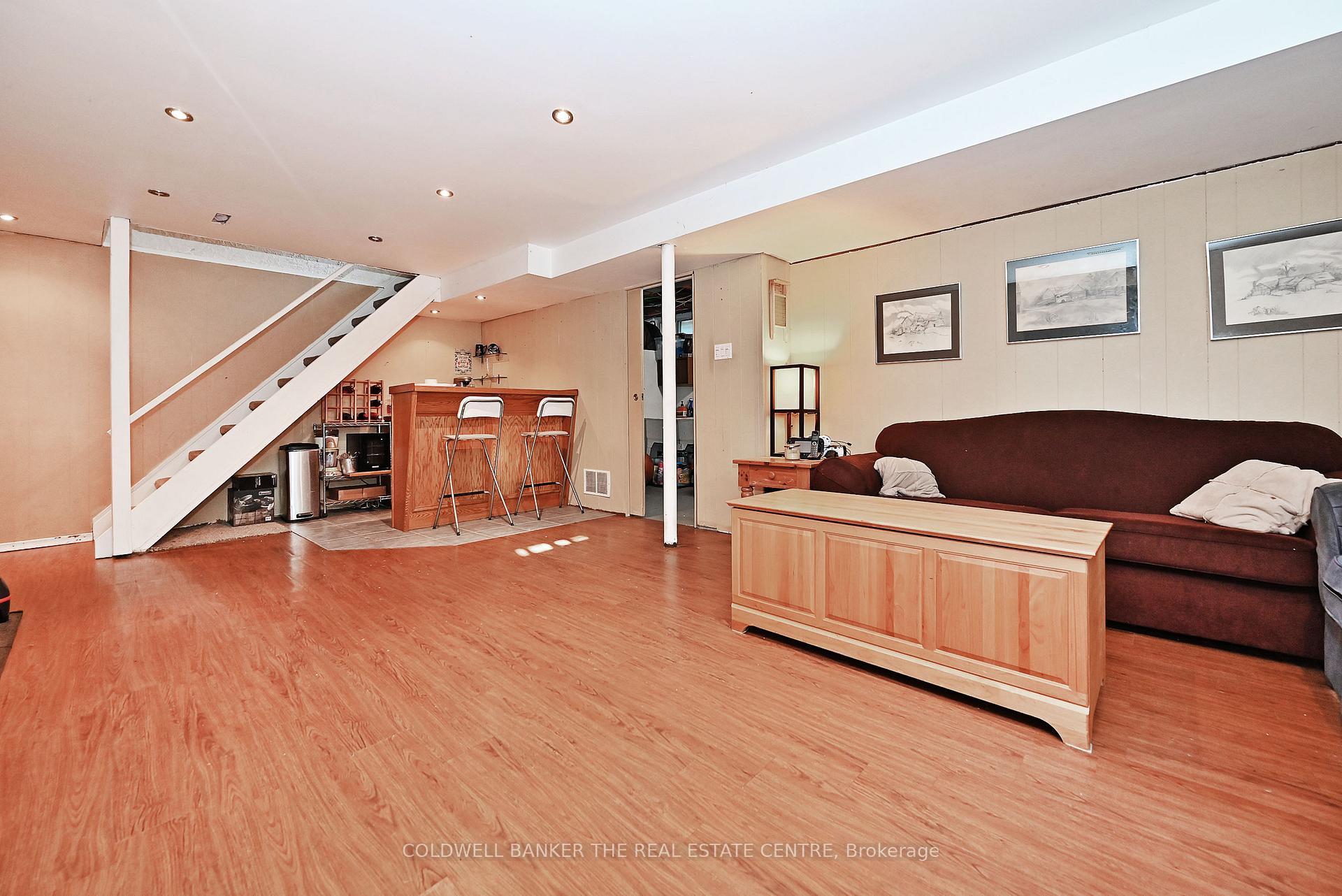 Photo 15 of 940 Wildwood Drive, Newmarket, Gorham-College Manor — HOMEH