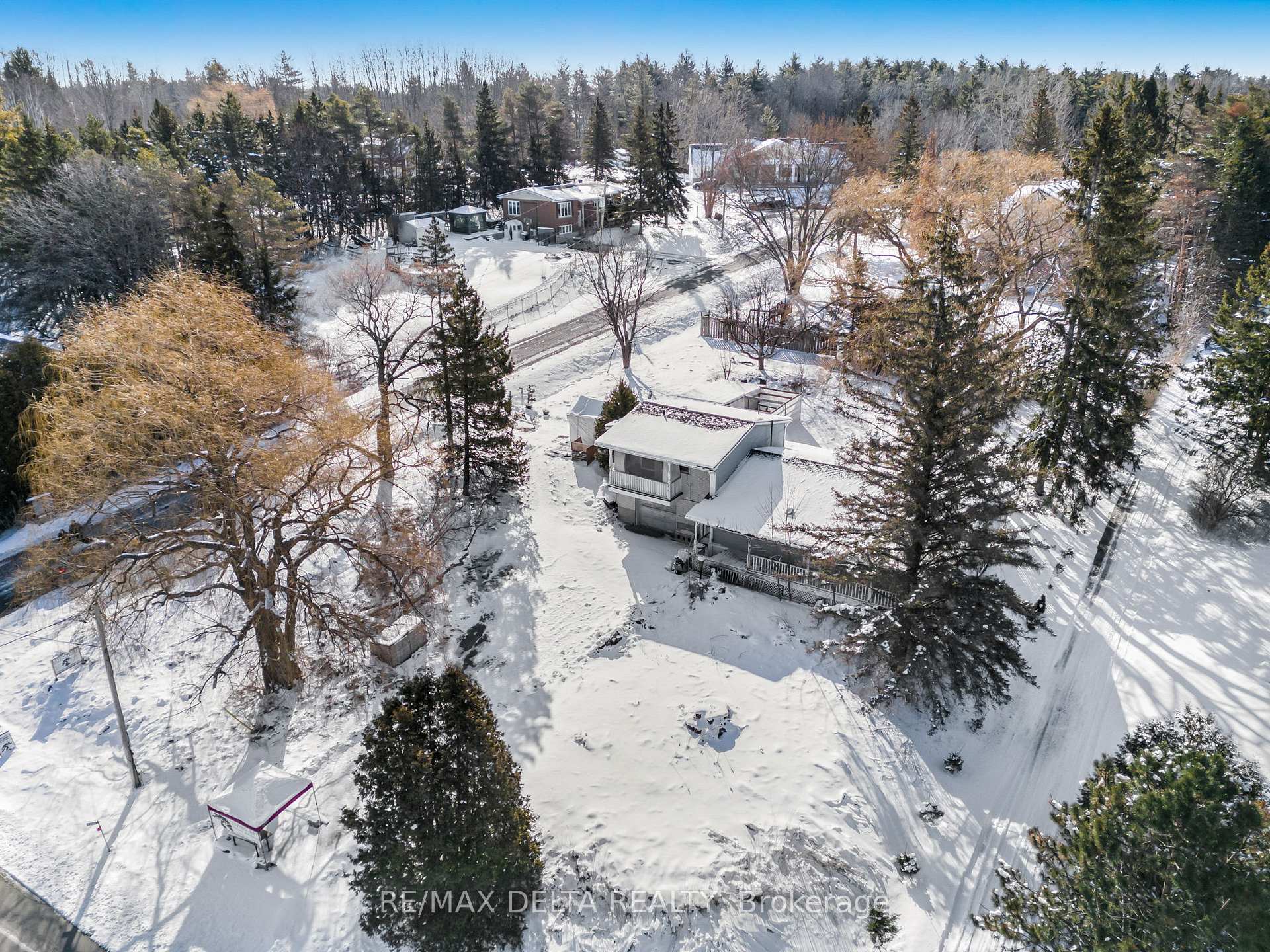 Photo 2 of 1116 Old Montreal Road, Ottawa, Springridge/East Village — HOMEH