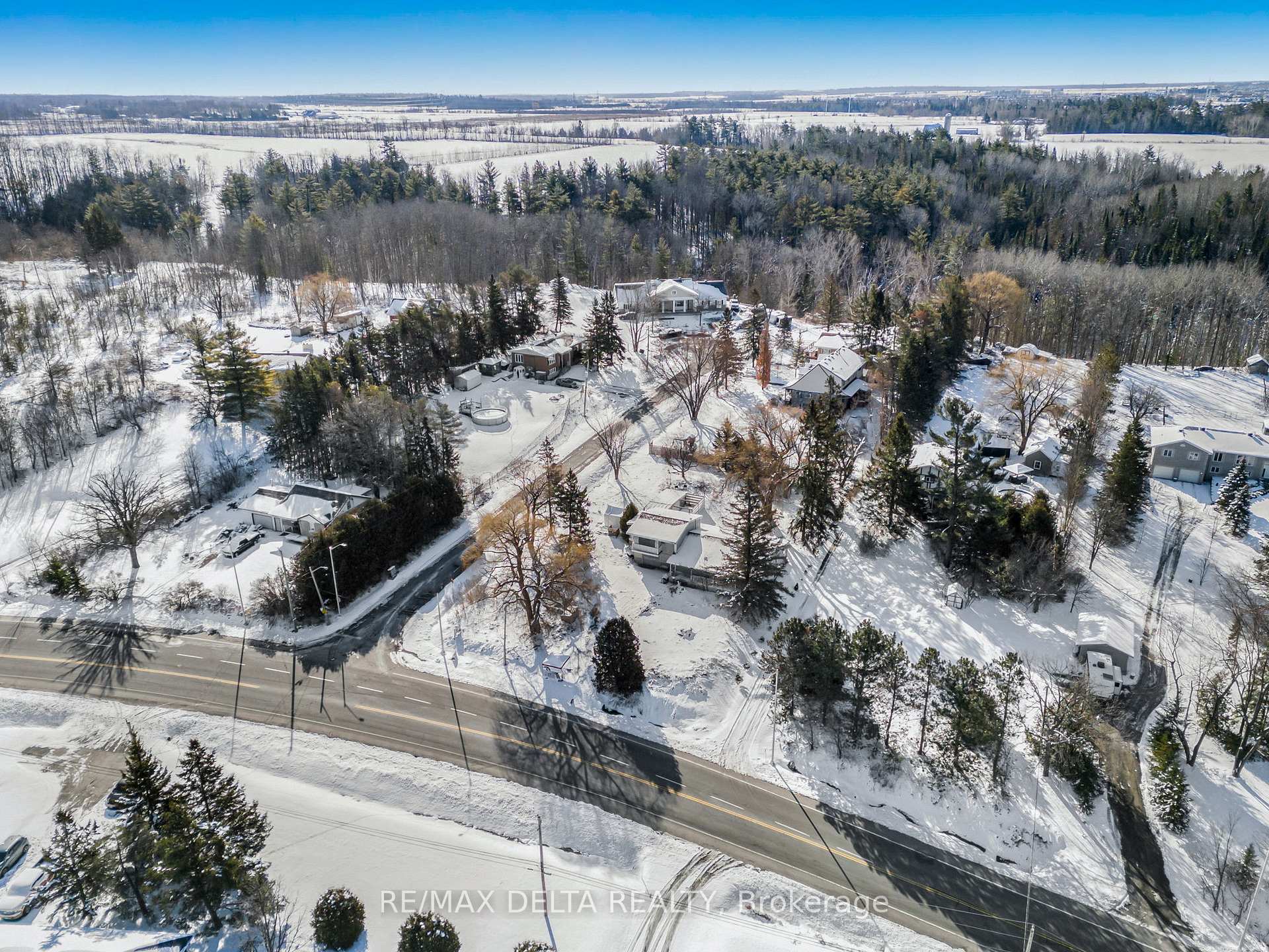 Photo 5 of 1116 Old Montreal Road, Ottawa, Springridge/East Village — HOMEH