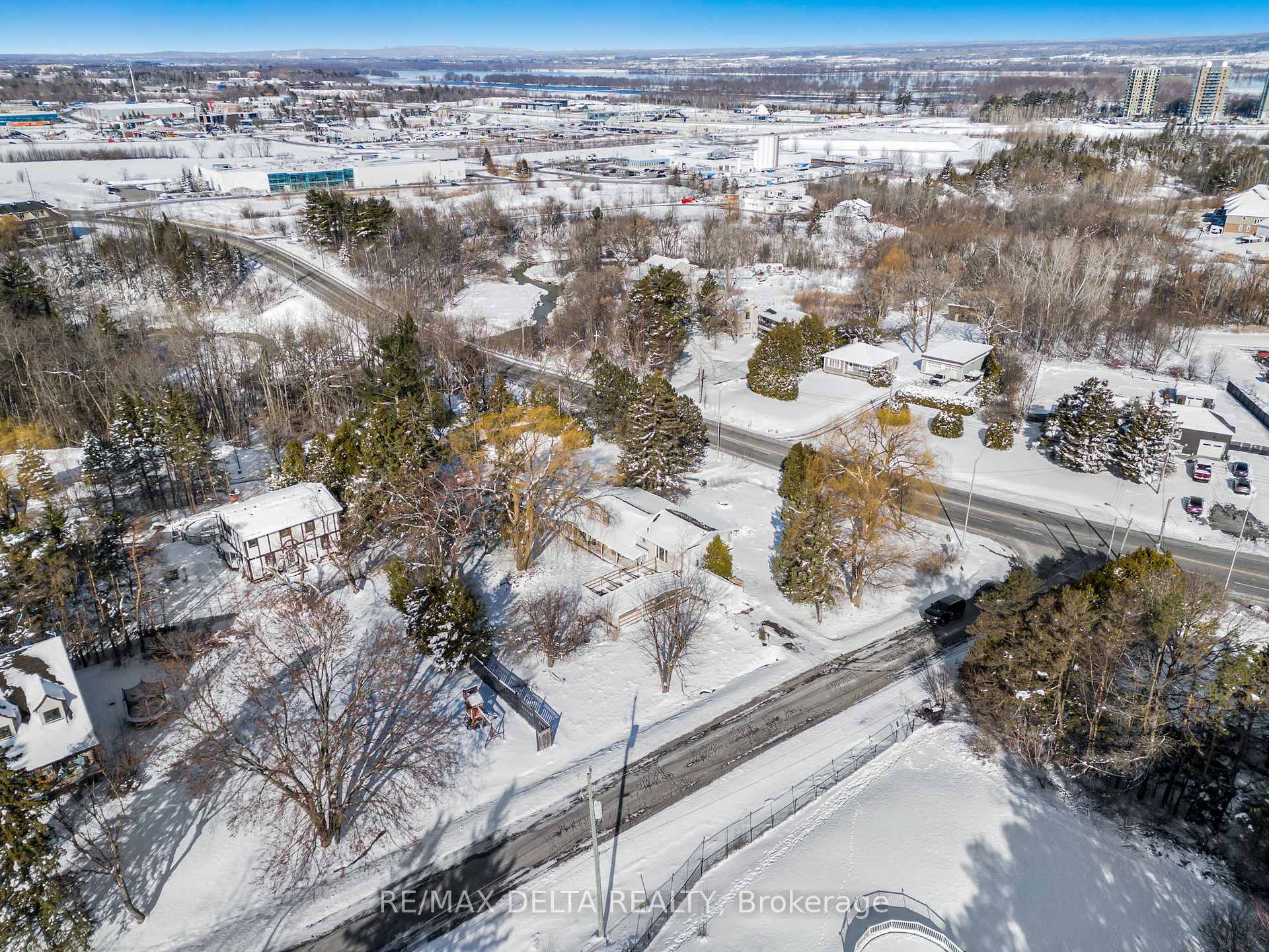 Photo 8 of 1116 Old Montreal Road, Ottawa, Springridge/East Village — HOMEH