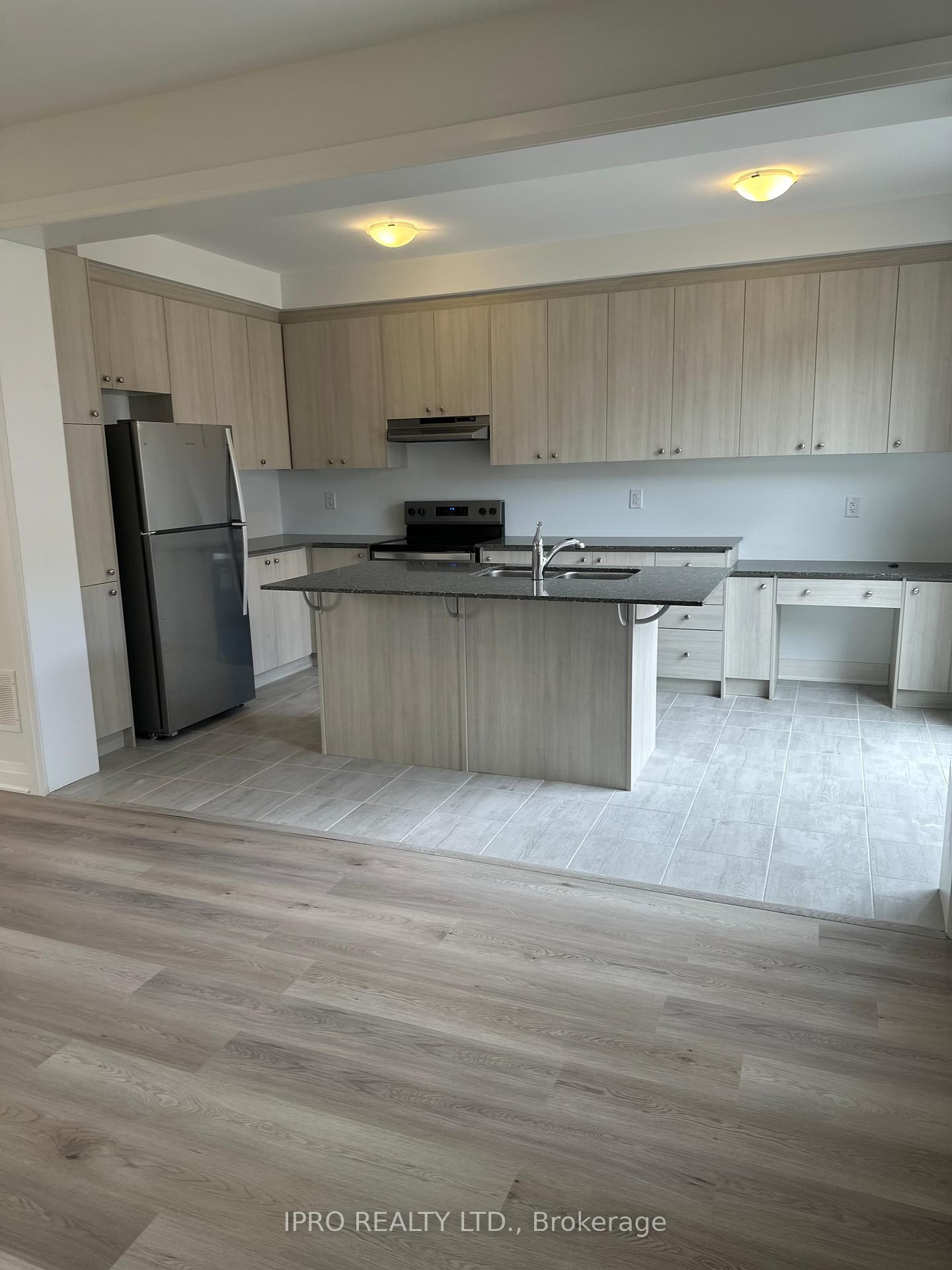 Photo 4 of Unit 7, 1257 Ferguson Drive, Milton, Bowes — HOMEH